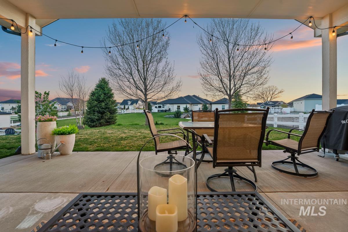 15111 Pinehurst Way, Caldwell, Idaho 83607, 5 Bedrooms, 2.5 Bathrooms, Residential For Sale, Price $1,099,000, 98943140