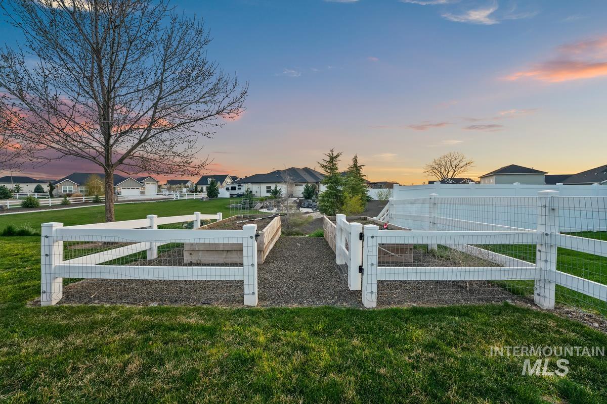 15111 Pinehurst Way, Caldwell, Idaho 83607, 5 Bedrooms, 2.5 Bathrooms, Residential For Sale, Price $1,099,000, 98943140