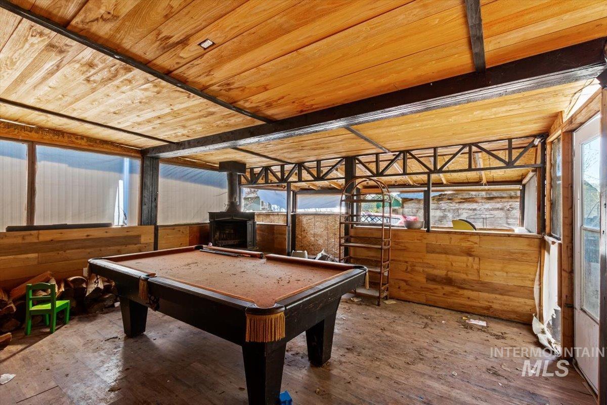 722 NW Date, Mountain Home, Idaho 83647, 3 Bedrooms, 2 Bathrooms, Residential For Sale, Price $238,999, 98943141
