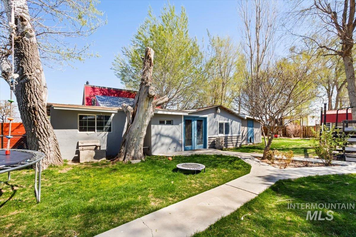 722 NW Date, Mountain Home, Idaho 83647, 3 Bedrooms, 2 Bathrooms, Residential For Sale, Price $238,999, 98943141