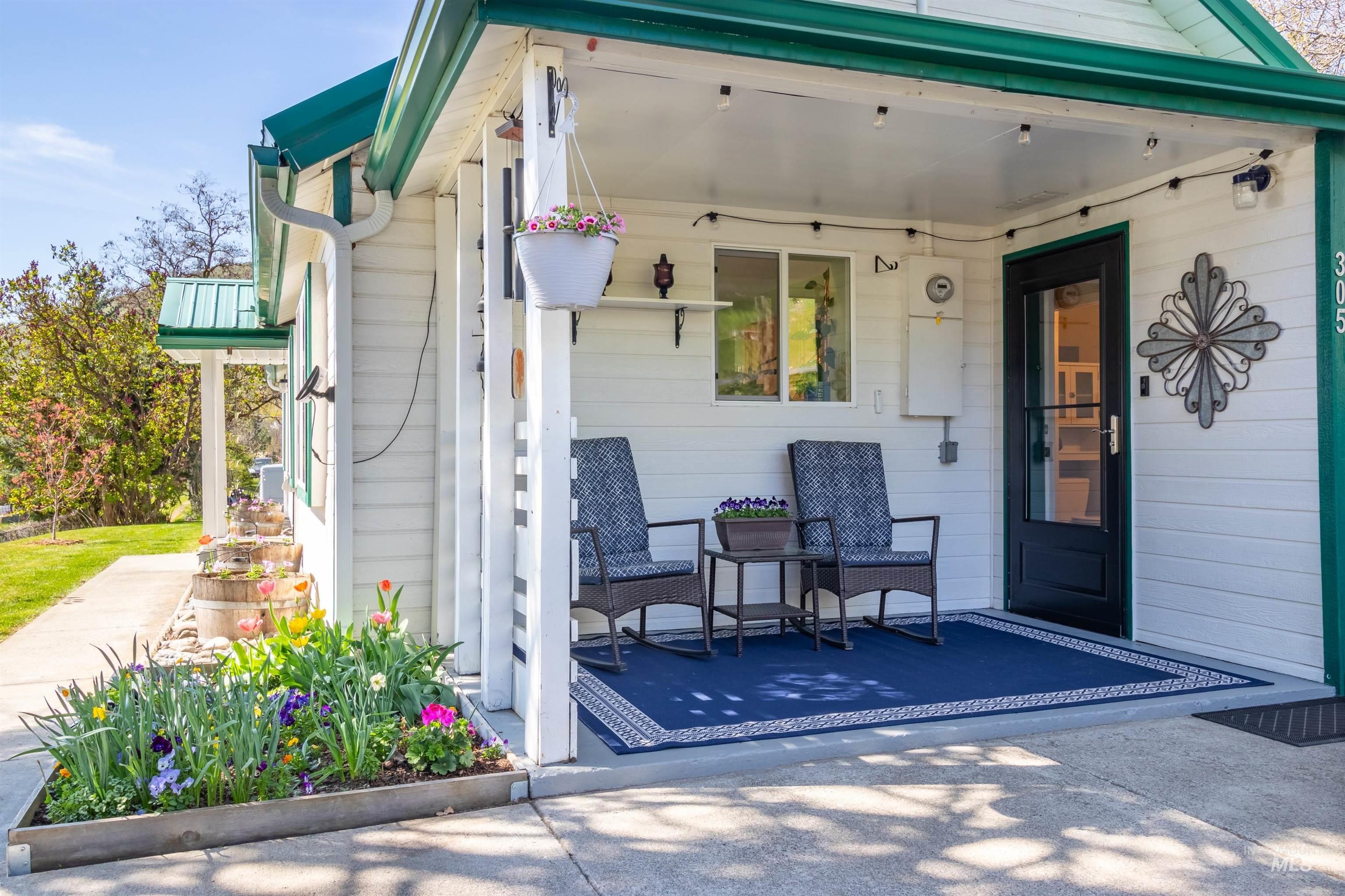 305 3rd Street, Juliaetta, Idaho 83535, 2 Bedrooms, 2 Bathrooms, Residential For Sale, Price $345,000, 98943145