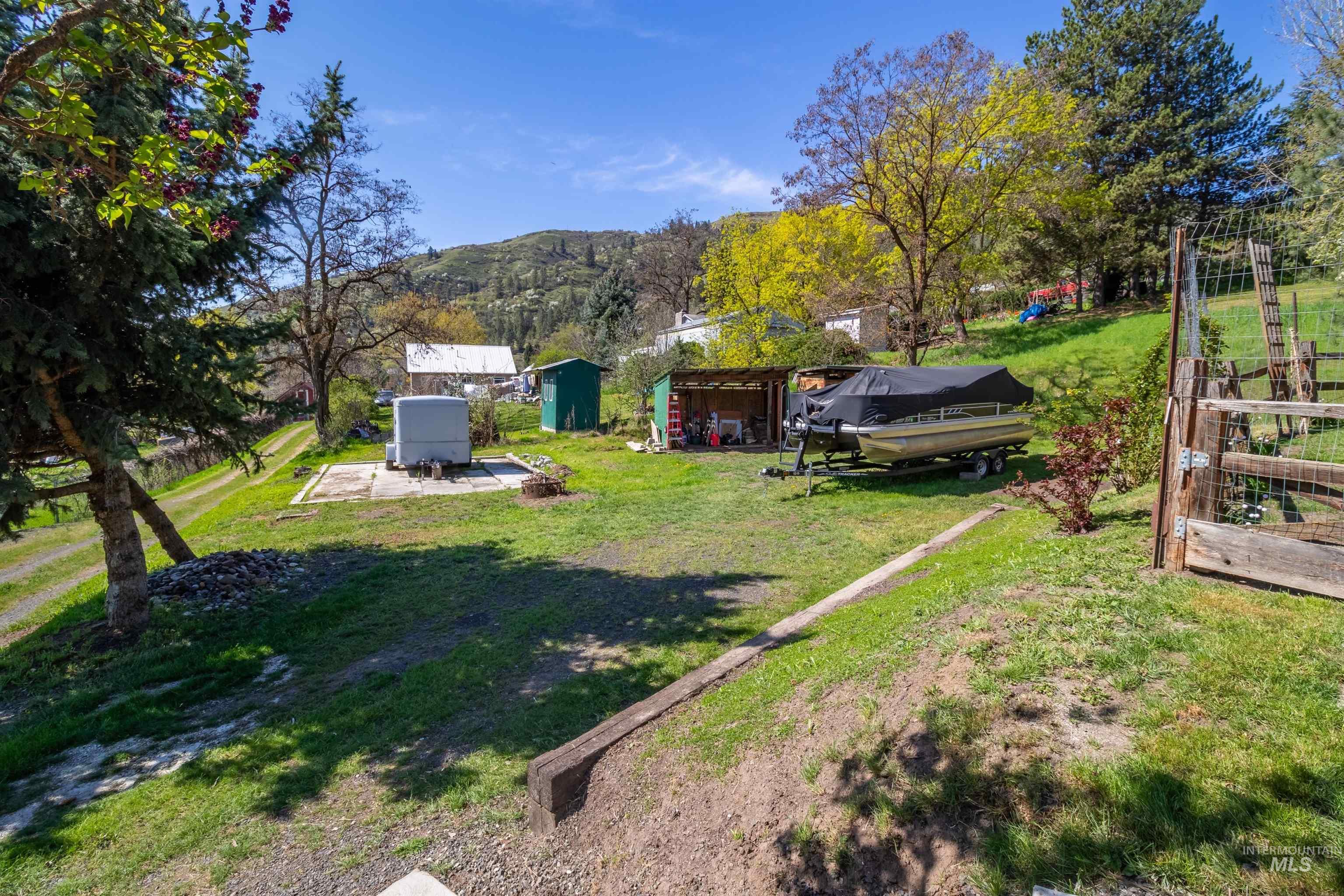 305 3rd Street, Juliaetta, Idaho 83535, 2 Bedrooms, 2 Bathrooms, Residential For Sale, Price $345,000, 98943145