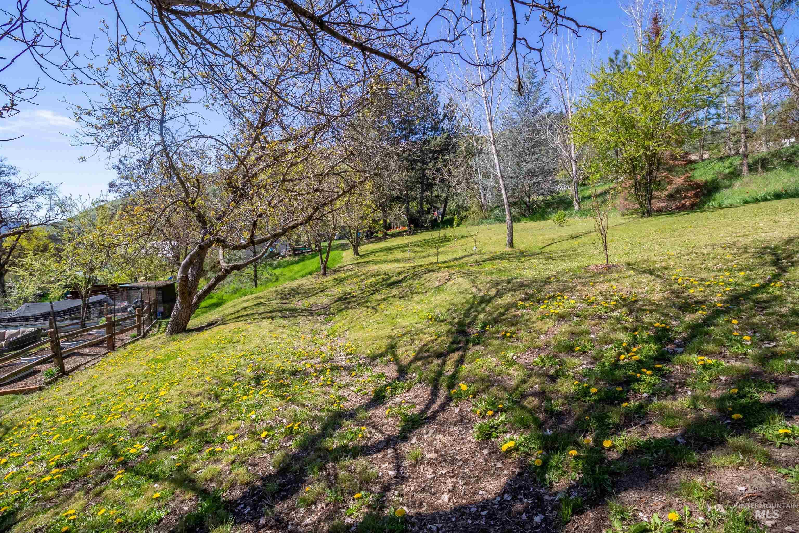 305 3rd Street, Juliaetta, Idaho 83535, 2 Bedrooms, 2 Bathrooms, Residential For Sale, Price $345,000, 98943145