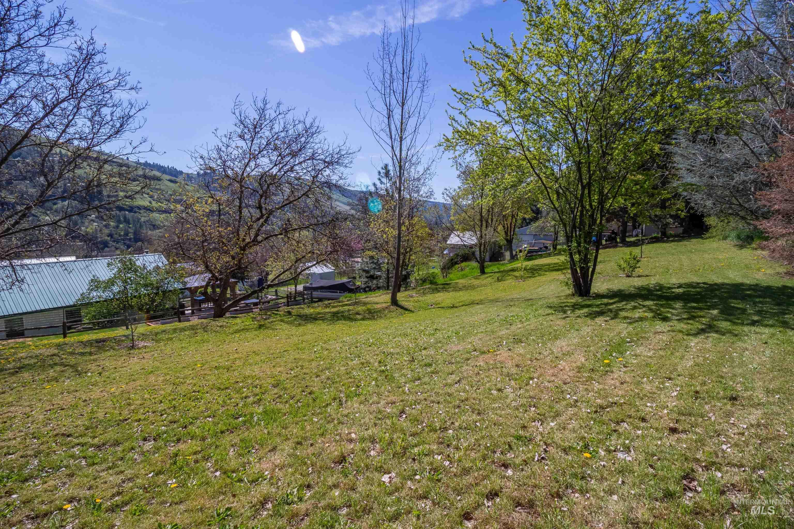 305 3rd Street, Juliaetta, Idaho 83535, 2 Bedrooms, 2 Bathrooms, Residential For Sale, Price $345,000, 98943145