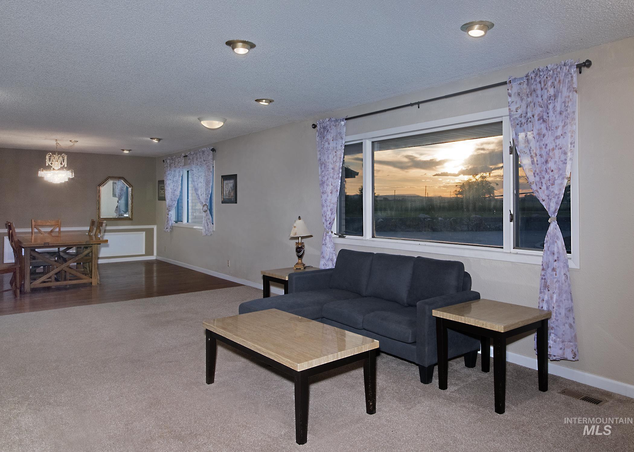 4371 N Grand View, Ontario, Oregon 97914, 3 Bedrooms, 2.5 Bathrooms, Farm & Ranch For Sale, Price $649,900, 98943197