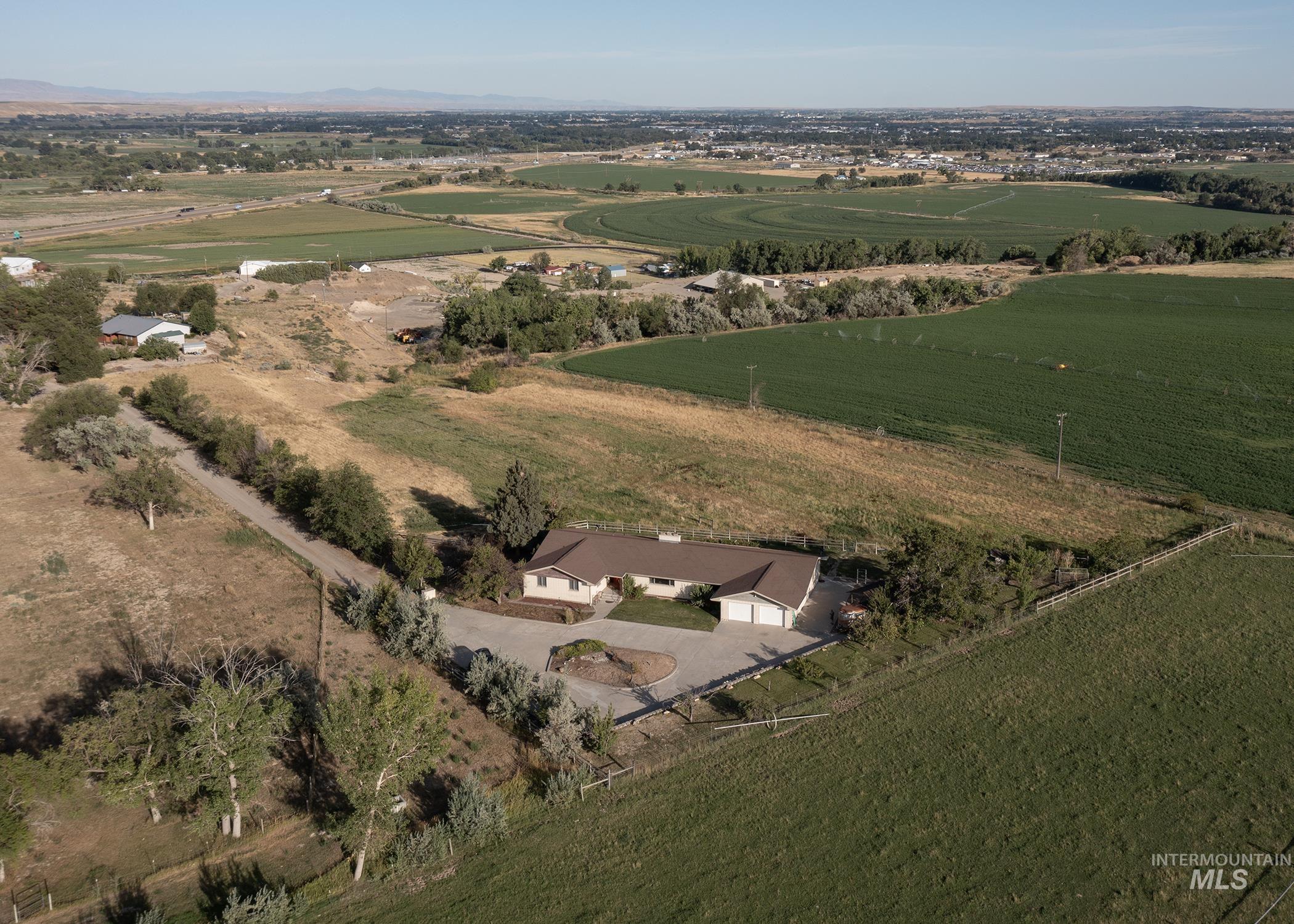 4371 N Grand View, Ontario, Oregon 97914, 3 Bedrooms, 2.5 Bathrooms, Farm & Ranch For Sale, Price $649,900, 98943197