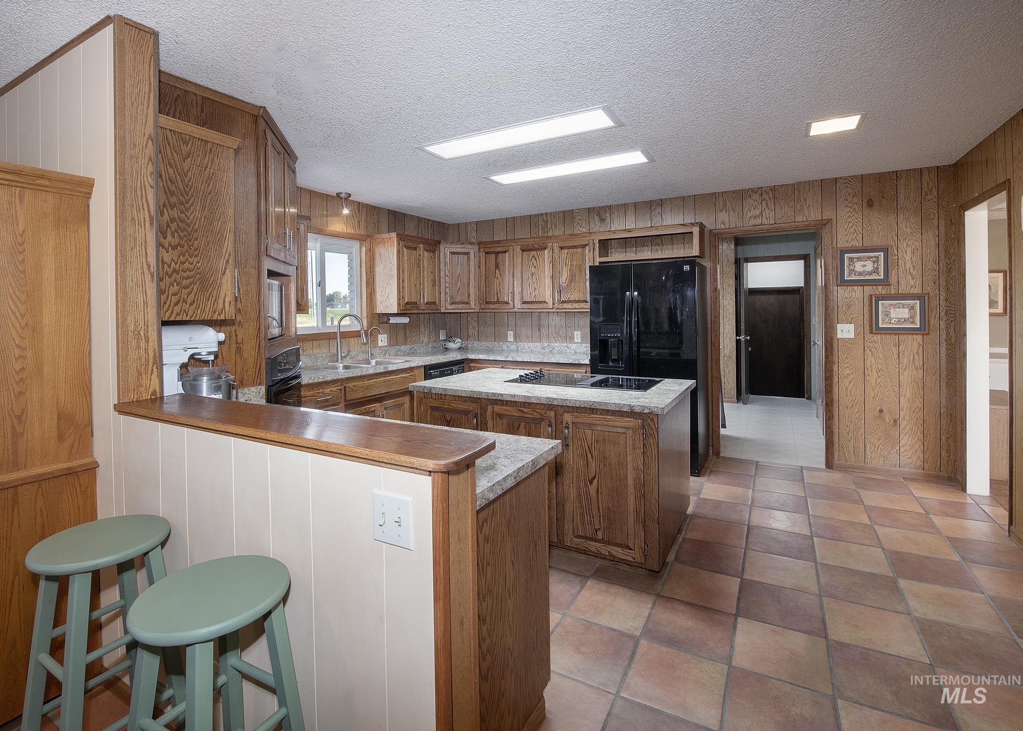 4371 N Grand View, Ontario, Oregon 97914, 3 Bedrooms, 2.5 Bathrooms, Farm & Ranch For Sale, Price $649,900, 98943197