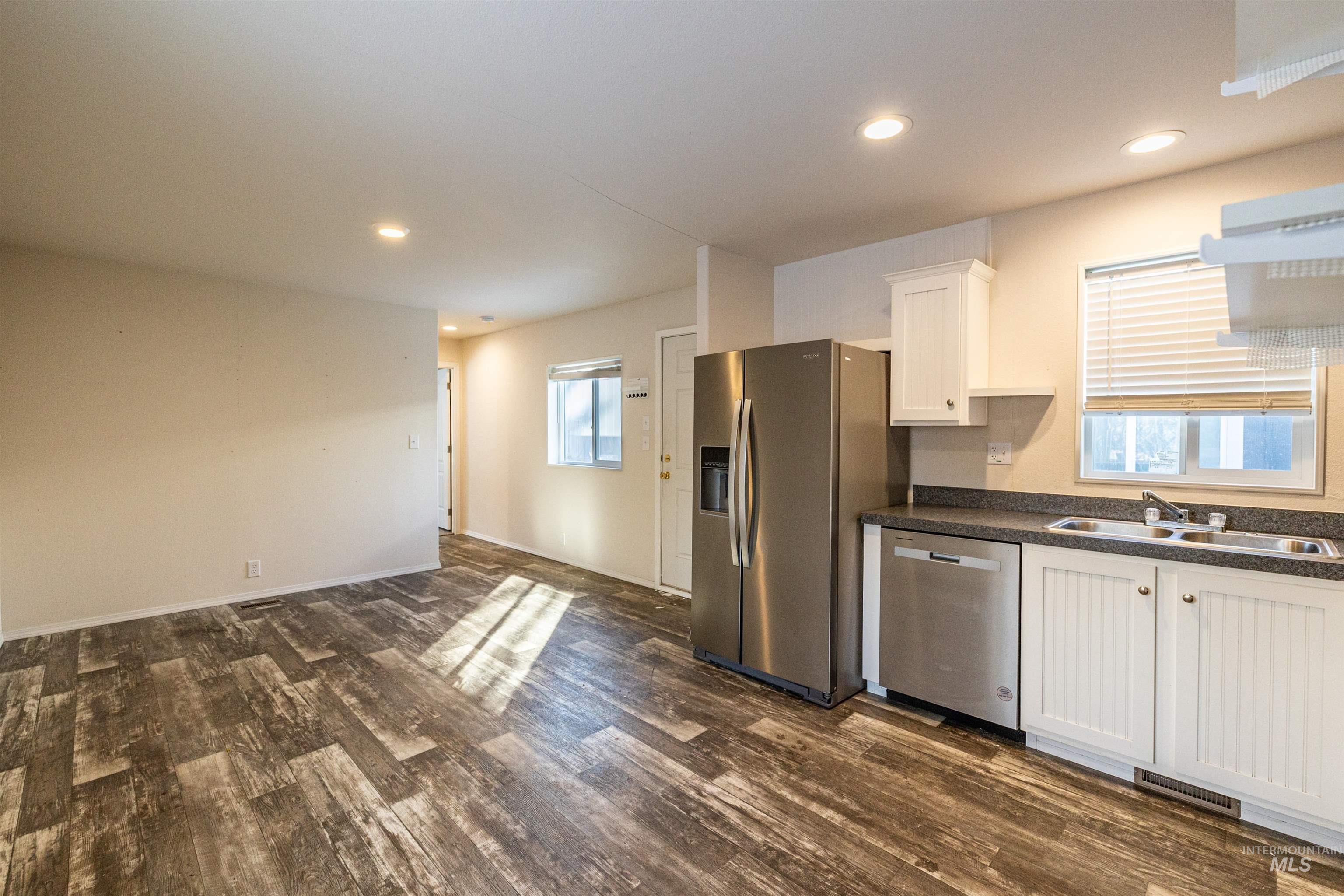 1200 Artesian Rd, Eagle, Idaho 83616, 2 Bedrooms, 1 Bathroom, Residential For Sale, Price $195,000, 98943240