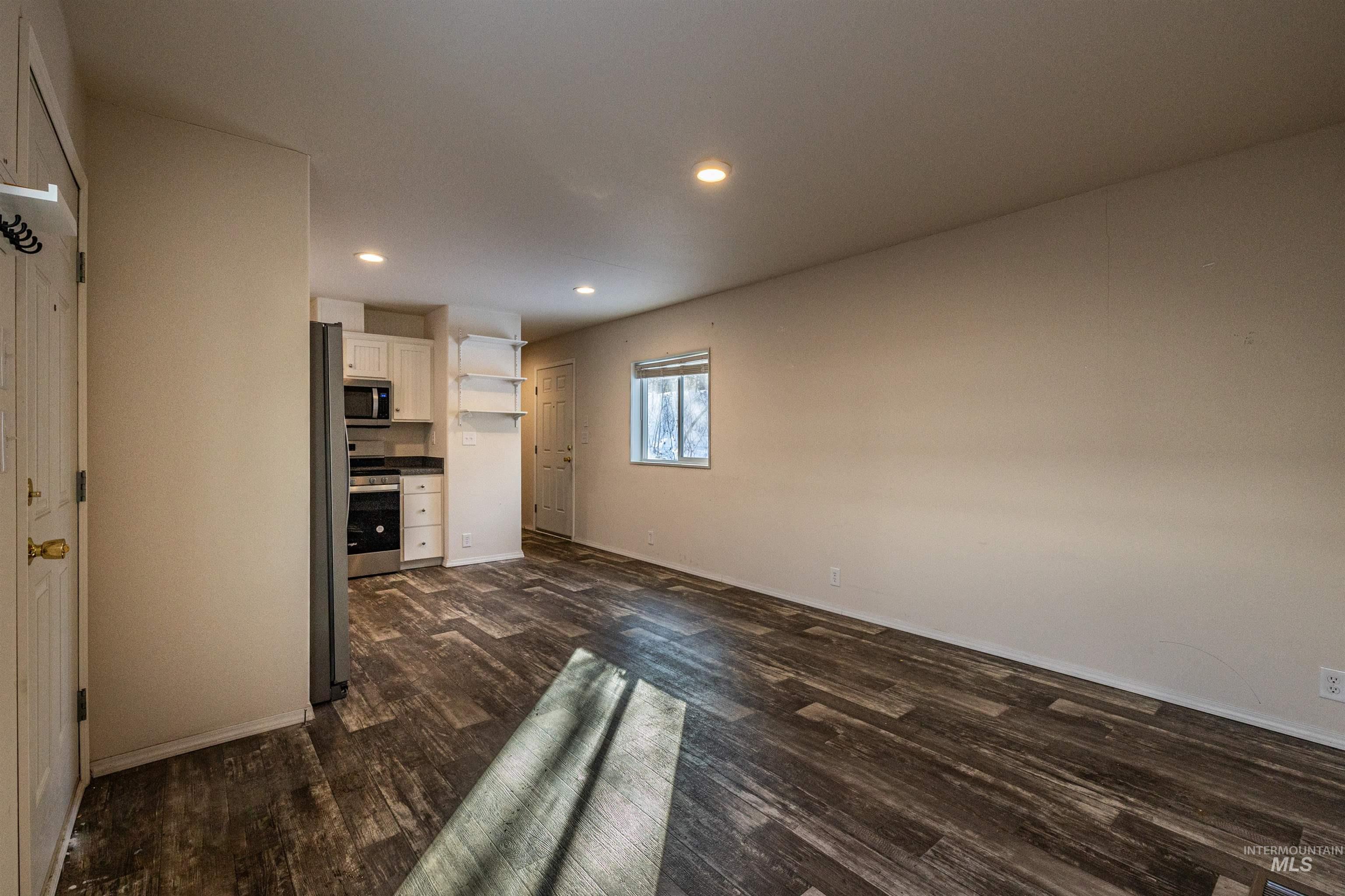 1200 Artesian Rd, Eagle, Idaho 83616, 2 Bedrooms, 1 Bathroom, Residential For Sale, Price $195,000, 98943240