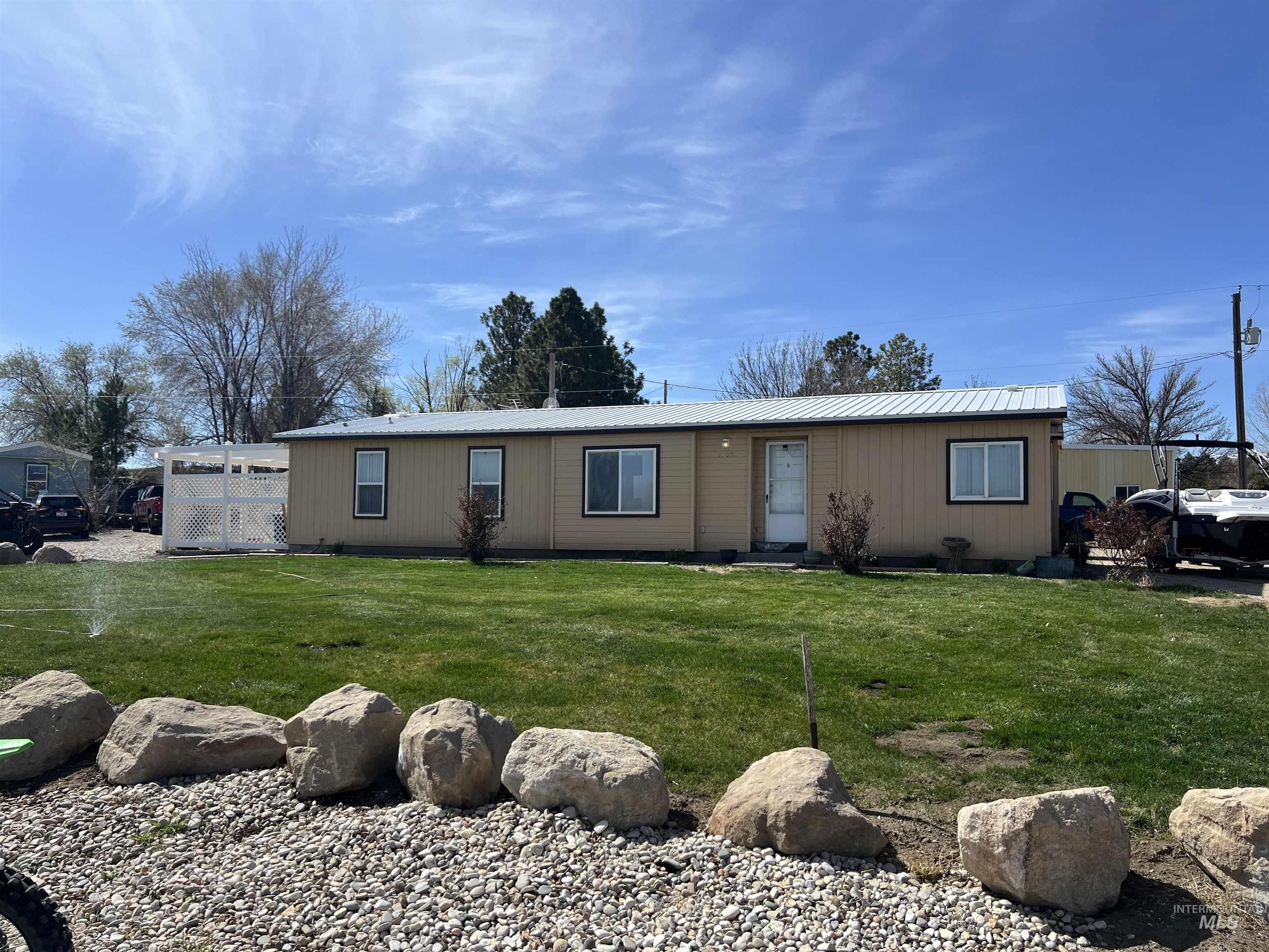 17052 Pershall St, Murphy, Idaho 83650, 3 Bedrooms, 2 Bathrooms, Residential For Sale, Price $345,000, 98943289