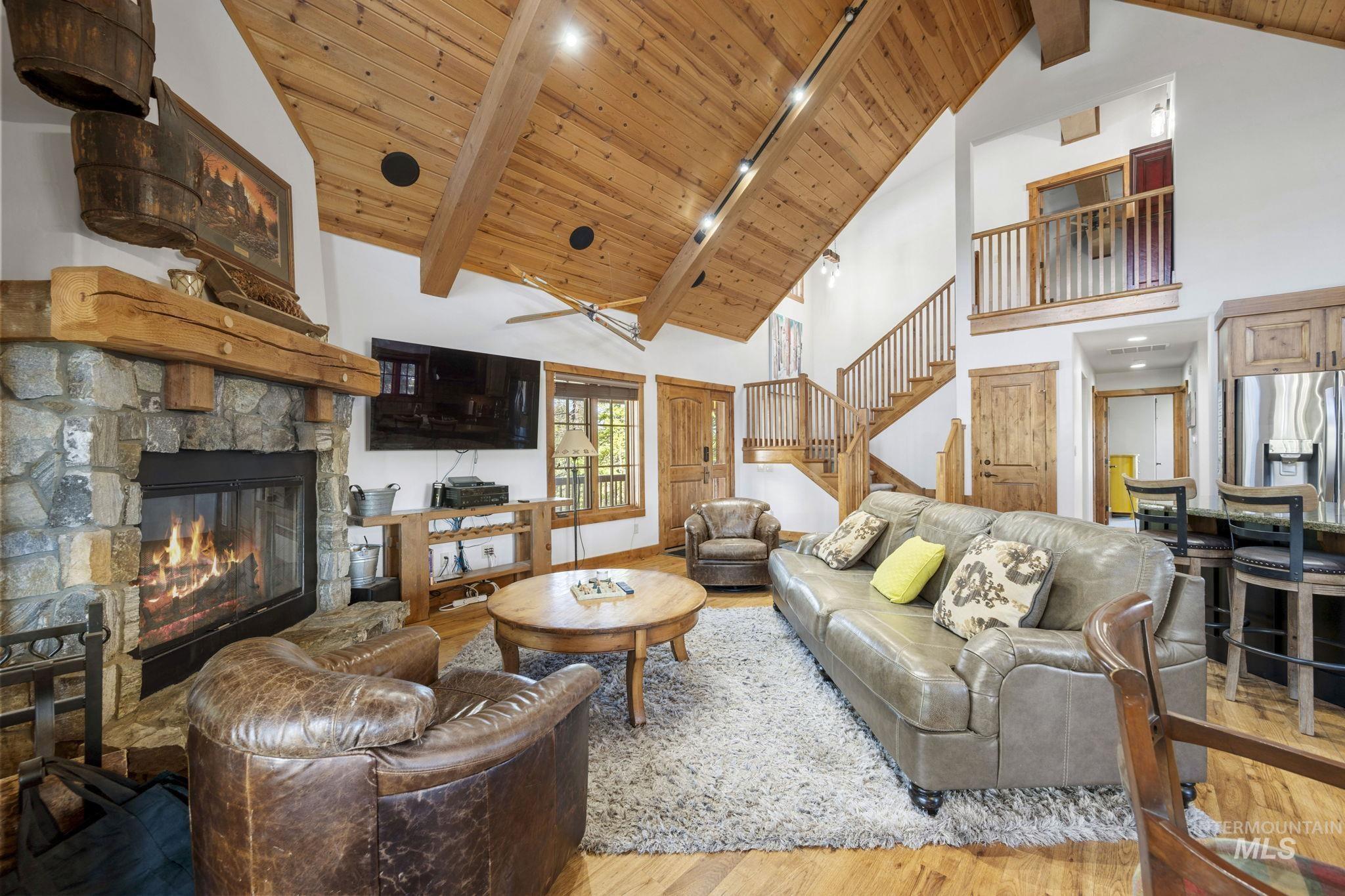 20 Francois Court, Donnelly, Idaho 83615, 4 Bedrooms, 4 Bathrooms, Residential For Sale, Price $2,098,000, 98943299