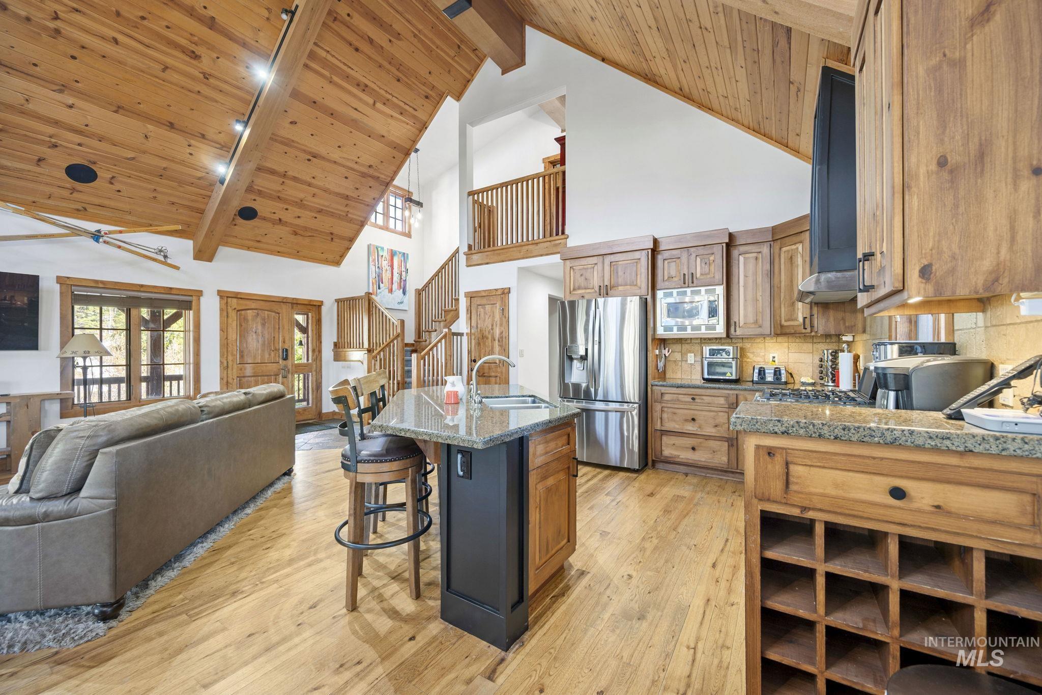 20 Francois Court, Donnelly, Idaho 83615, 4 Bedrooms, 4 Bathrooms, Residential For Sale, Price $2,098,000, 98943299