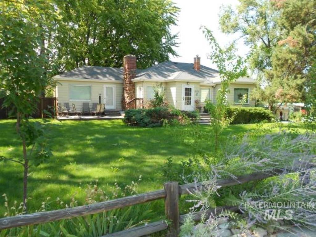 1119 N Eagle Rd, Eagle, Idaho 83616-5017, 3 Bedrooms, 1 Bathroom, Residential For Sale, Price $1,150,000, 98943551