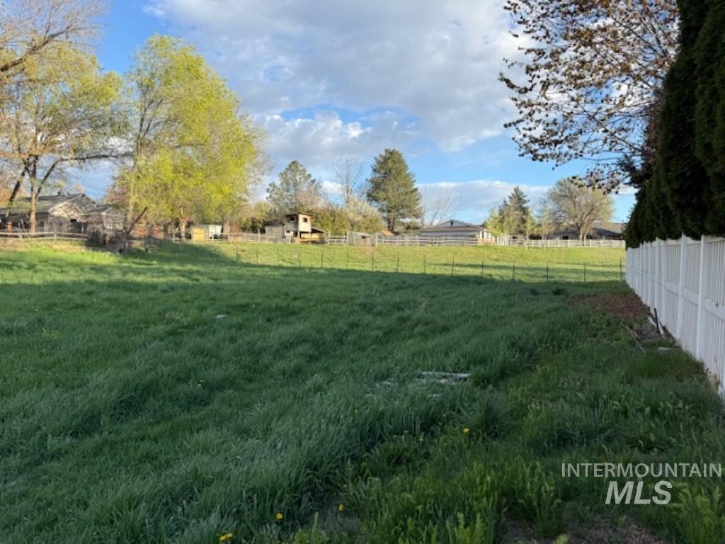 1119 N Eagle Rd, Eagle, Idaho 83616-5017, 3 Bedrooms, 1 Bathroom, Residential For Sale, Price $1,150,000, 98943551