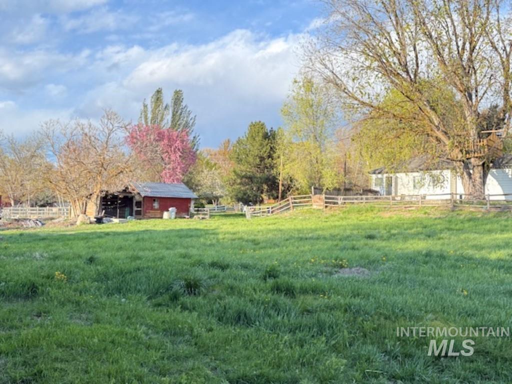 1119 N Eagle Rd, Eagle, Idaho 83616-5017, 3 Bedrooms, 1 Bathroom, Residential For Sale, Price $1,150,000, 98943551