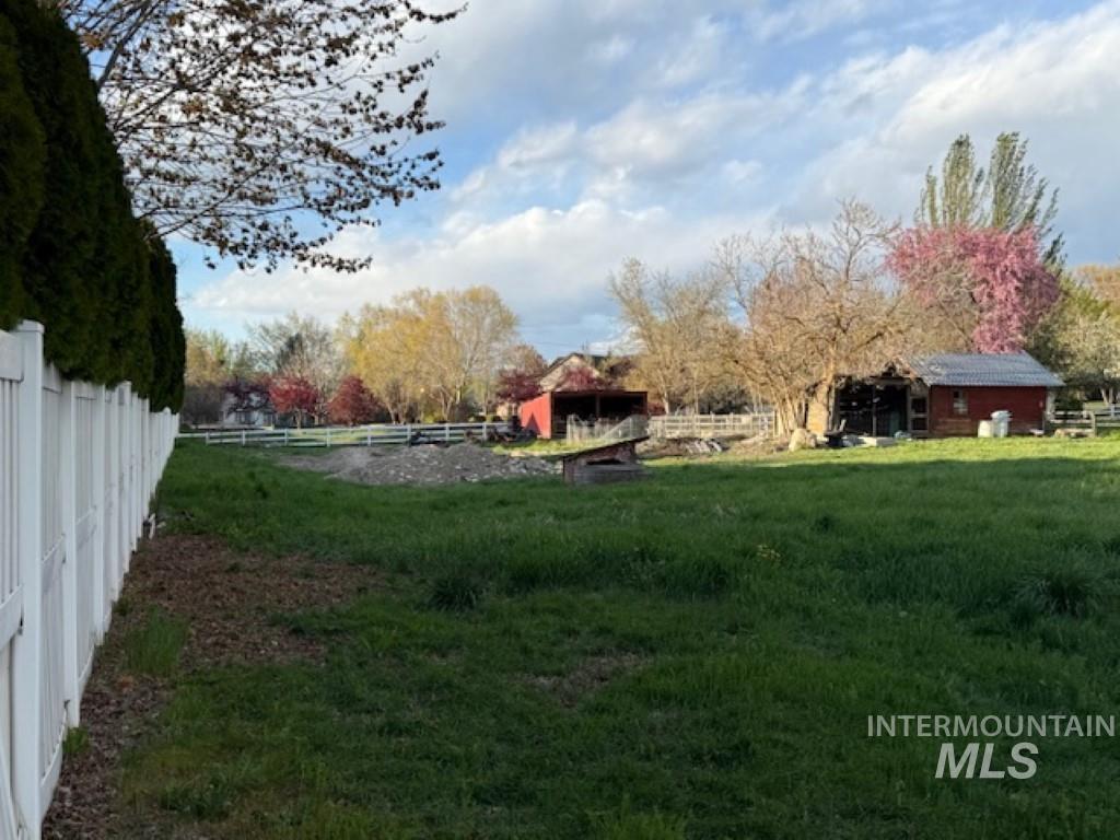 1119 N Eagle Rd, Eagle, Idaho 83616-5017, 3 Bedrooms, 1 Bathroom, Residential For Sale, Price $1,150,000, 98943551