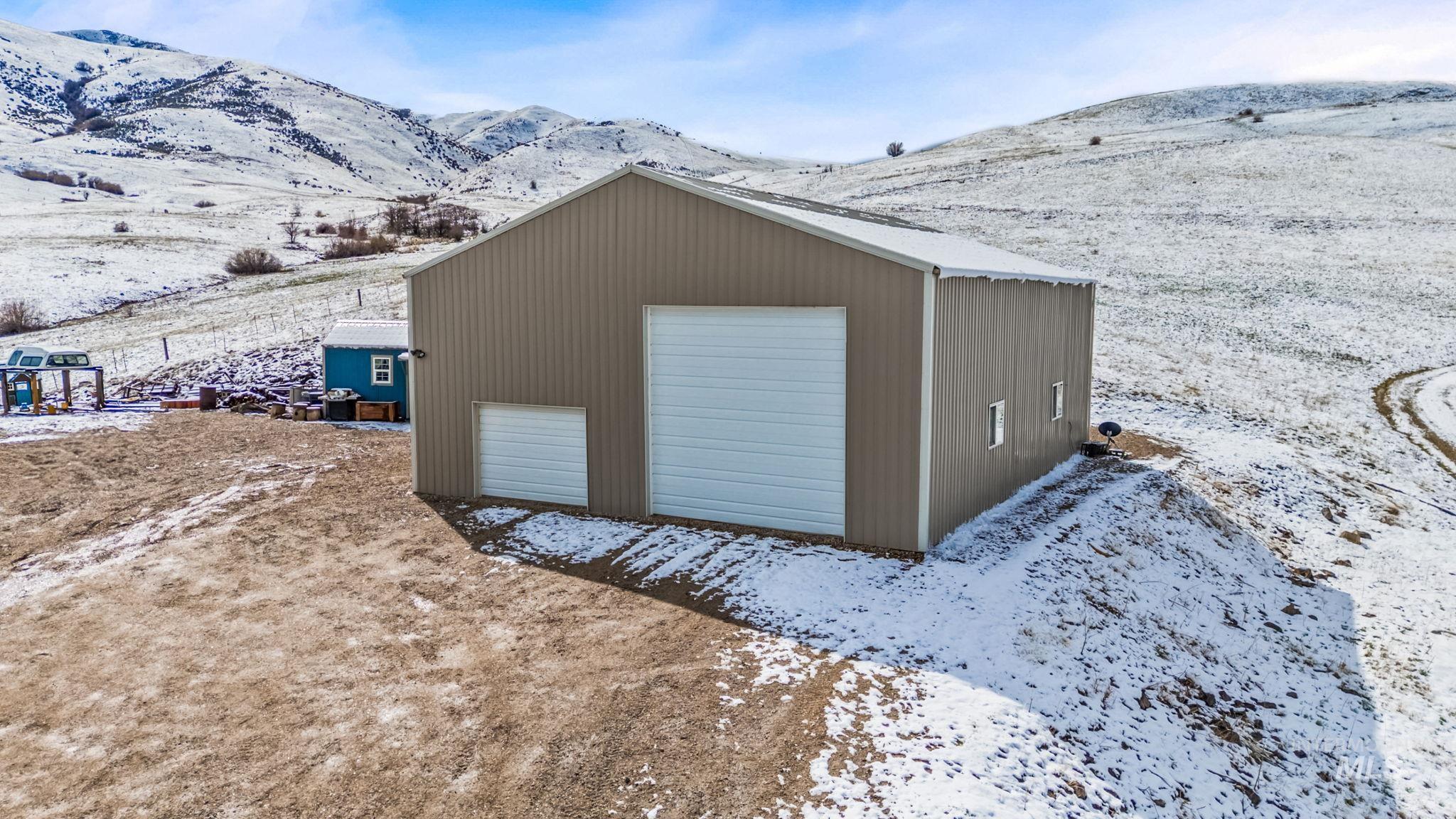 29 Family Pl, Horseshoe Bend, Idaho 83629-8097, 1 Bedroom, 1 Bathroom, Residential For Sale, Price $475,000, 98943557