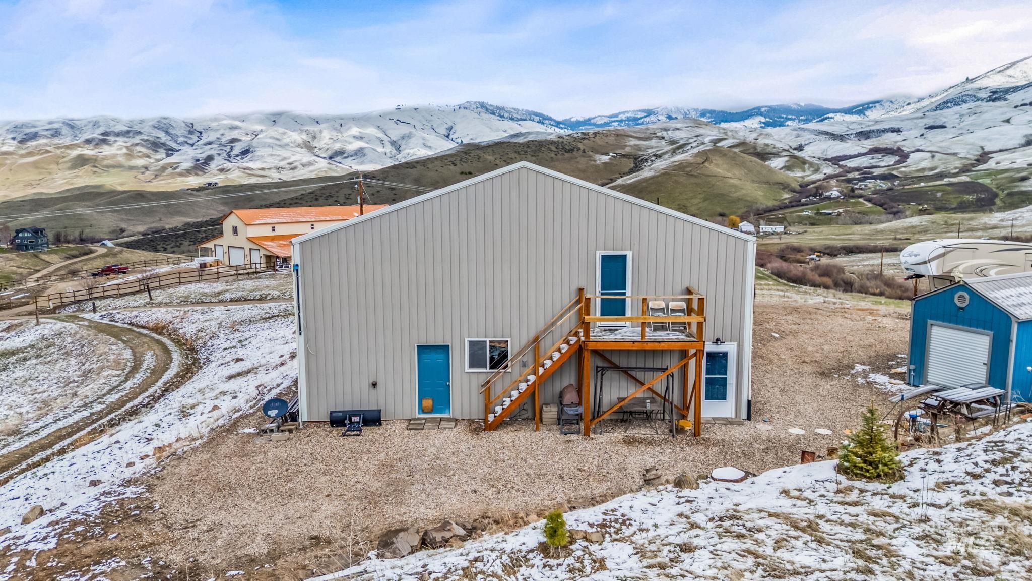 29 Family Pl, Horseshoe Bend, Idaho 83629-8097, 1 Bedroom, 1 Bathroom, Residential For Sale, Price $475,000, 98943557