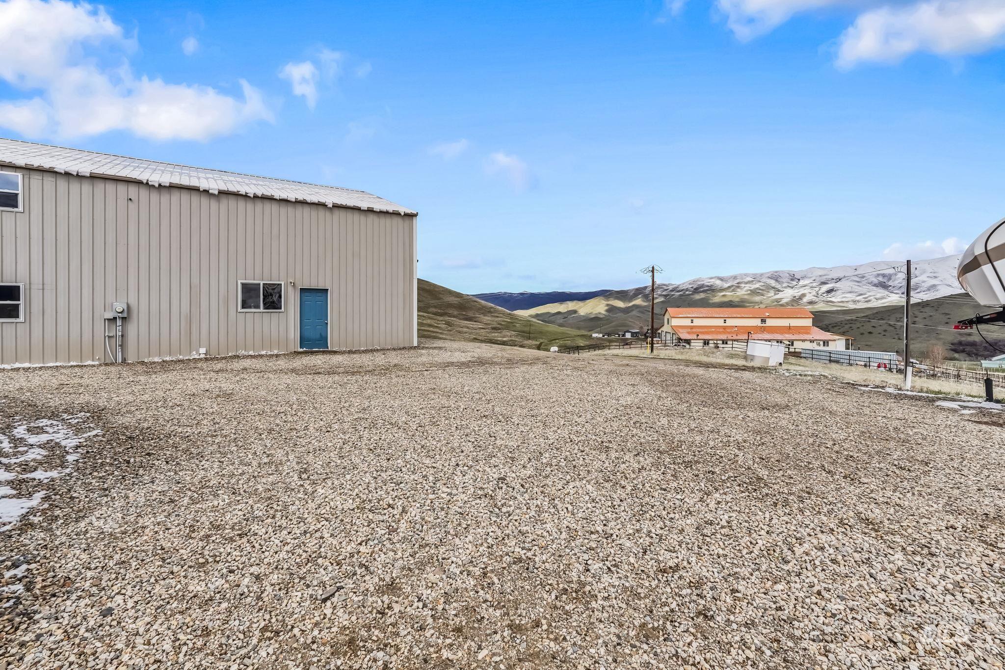 29 Family Pl, Horseshoe Bend, Idaho 83629-8097, 1 Bedroom, 1 Bathroom, Residential For Sale, Price $475,000, 98943557
