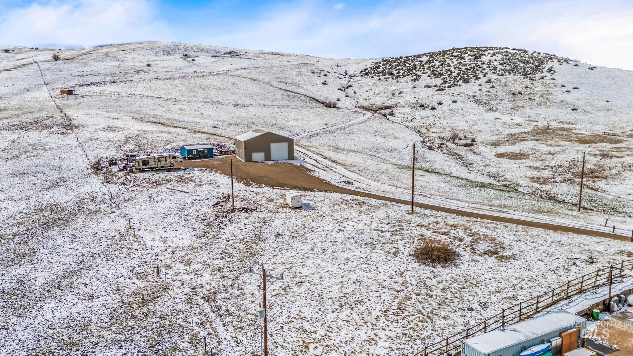 29 Family Pl, Horseshoe Bend, Idaho 83629-8097, 1 Bedroom, 1 Bathroom, Residential For Sale, Price $475,000, 98943557