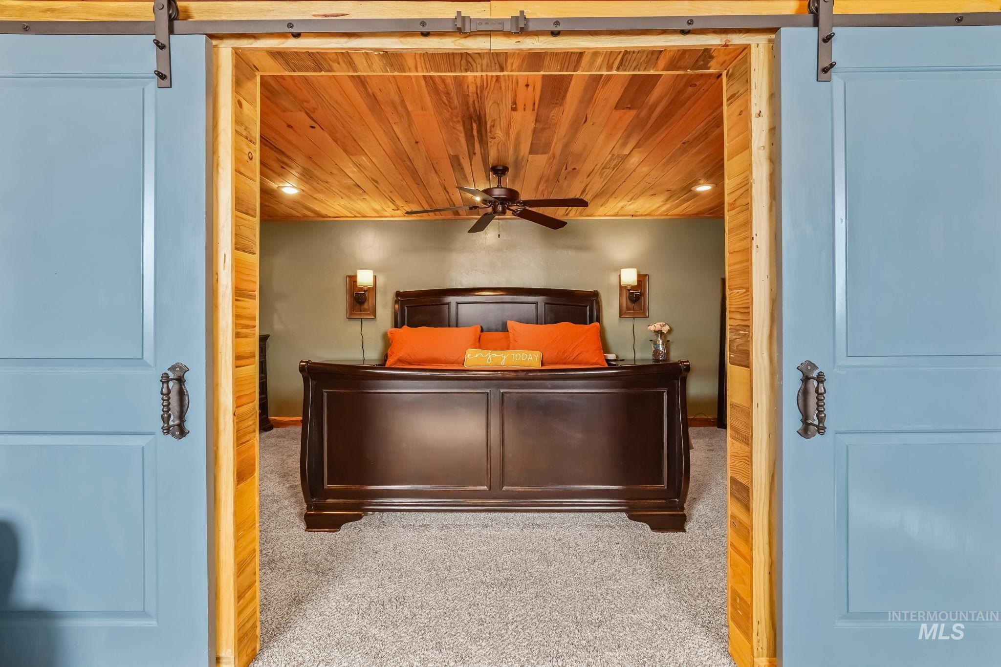 29 Family Pl, Horseshoe Bend, Idaho 83629-8097, 1 Bedroom, 1 Bathroom, Residential For Sale, Price $475,000, 98943557