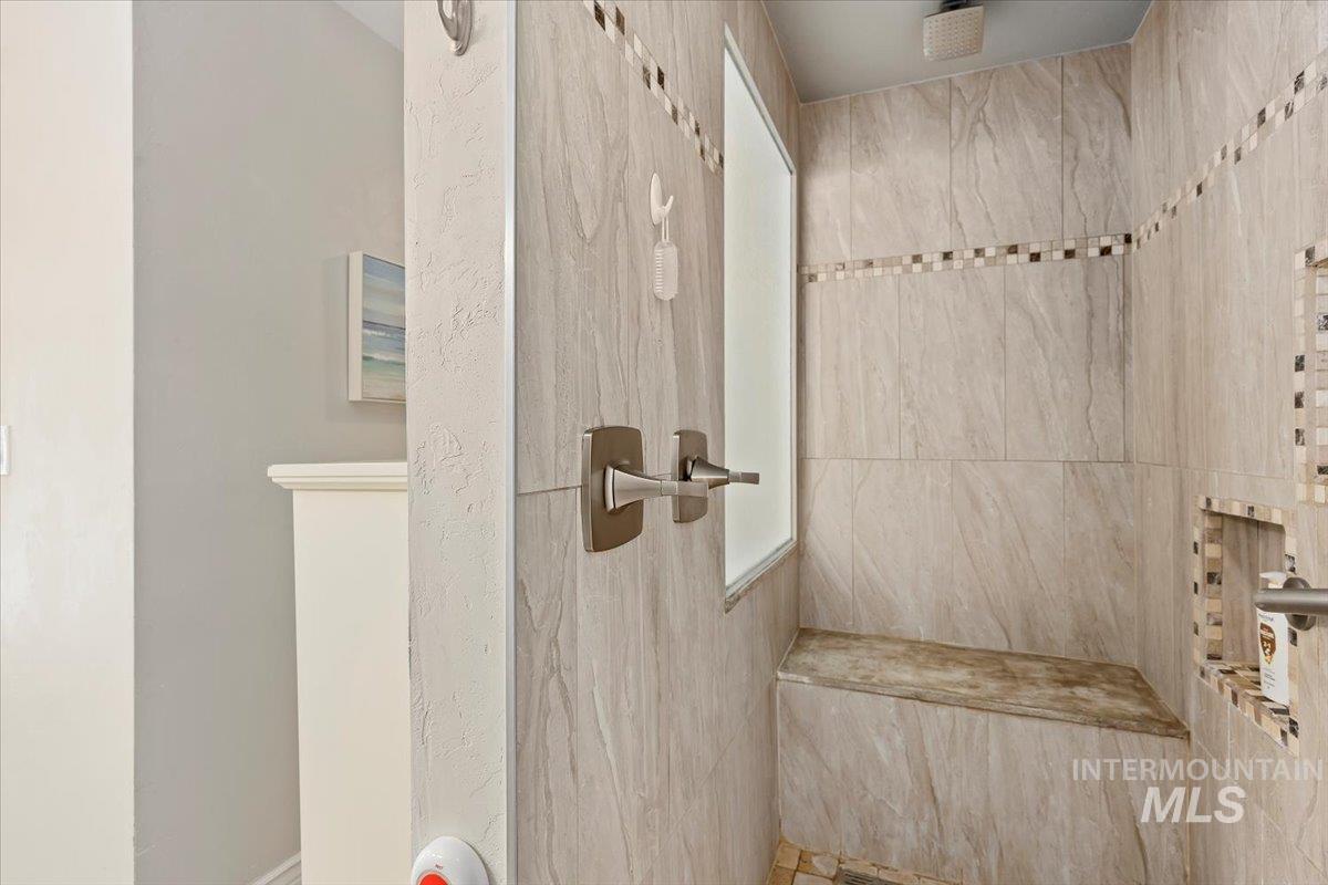 139 Los Lagos, Twin Falls, Idaho 83301, 2 Bedrooms, 2 Bathrooms, Residential For Sale, Price $483,000, 98943707