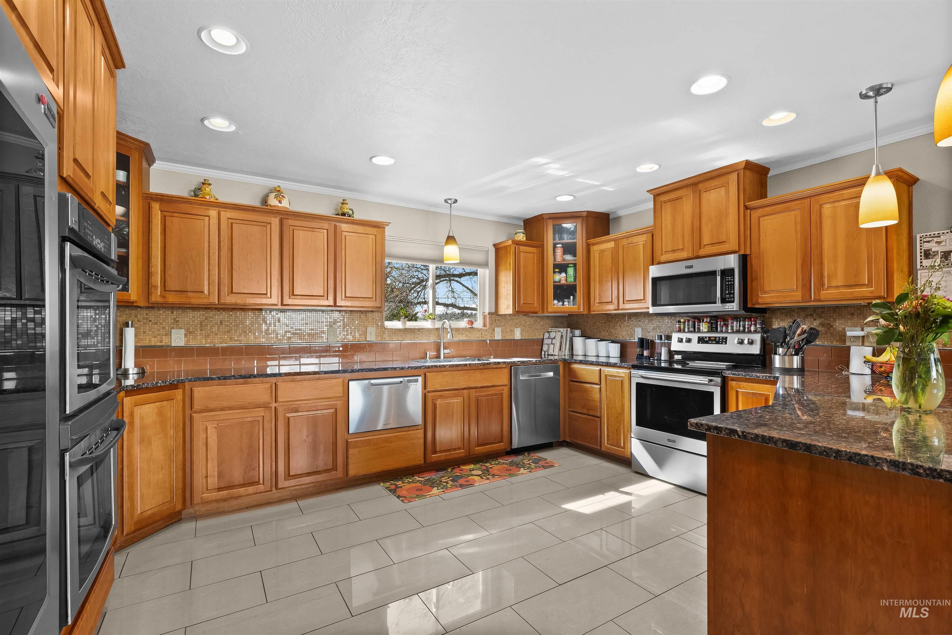 3413 Bluebird Circle, Lewiston, Idaho 83501, 4 Bedrooms, 6 Bathrooms, Residential For Sale, Price $755,000, 98943792