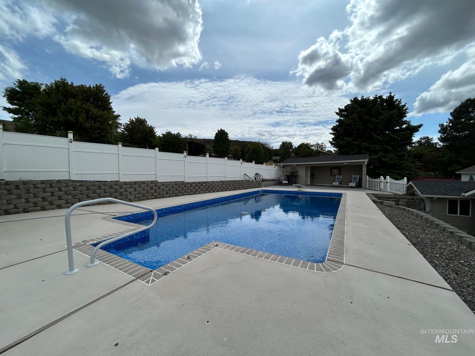 3413 Bluebird Circle, Lewiston, Idaho 83501, 4 Bedrooms, 6 Bathrooms, Residential For Sale, Price $755,000, 98943792