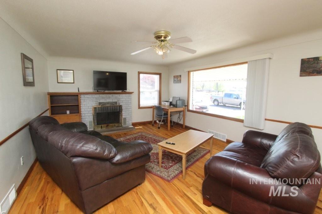 2717 S Kimball Ave., Caldwell, Idaho 83605, 4 Bedrooms, 2 Bathrooms, Residential For Sale, Price $995,000, 98943802