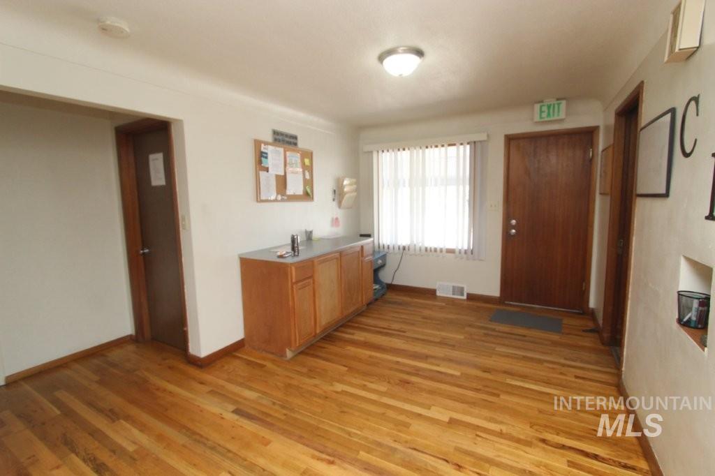 2717 S Kimball Ave., Caldwell, Idaho 83605, 4 Bedrooms, 2 Bathrooms, Residential For Sale, Price $995,000, 98943802