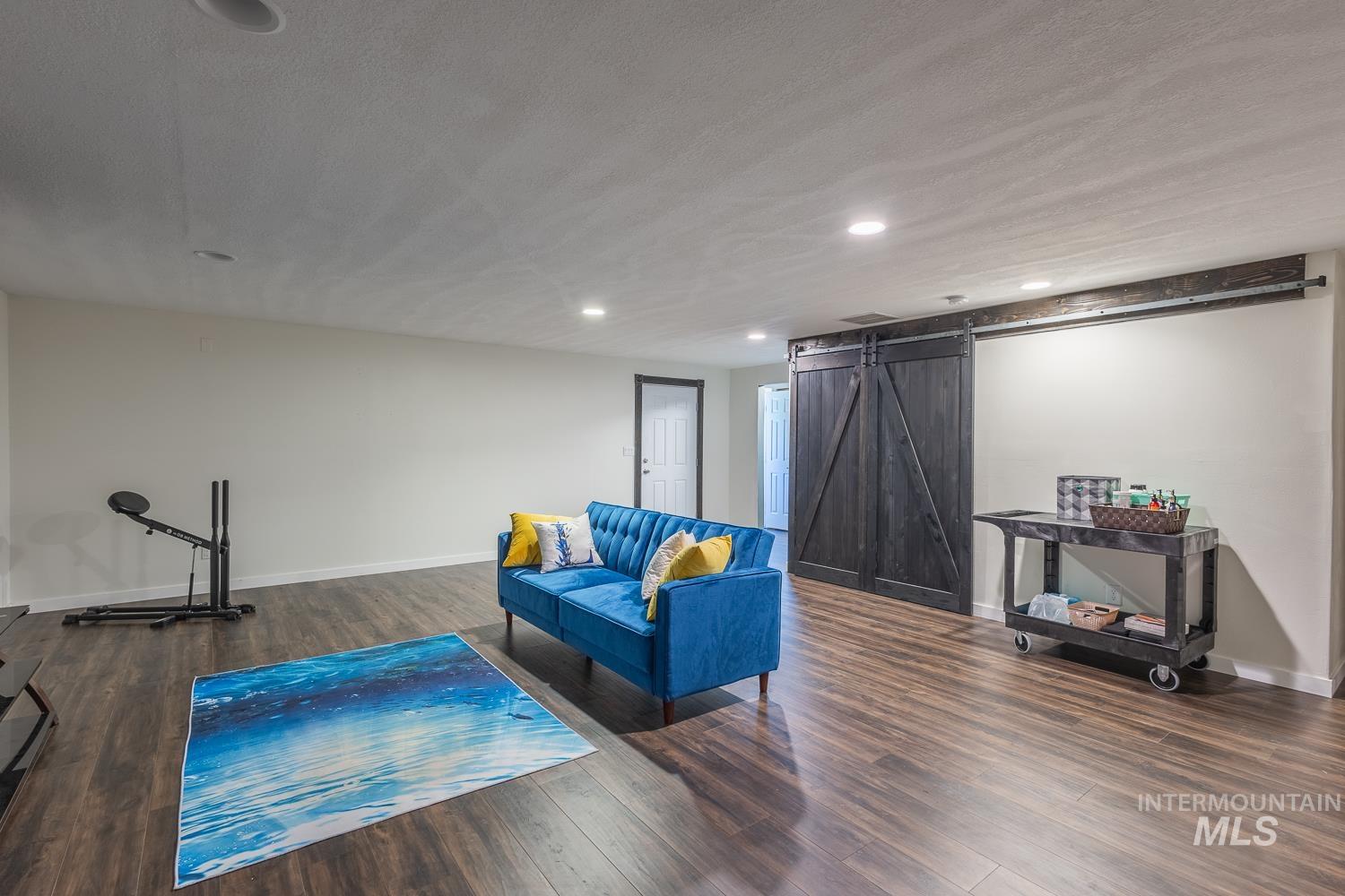 1300 N Big Tree Ln, Kuna, Idaho 83634, 4 Bedrooms, 3 Bathrooms, Residential For Sale, Price $1,099,000, 98943815