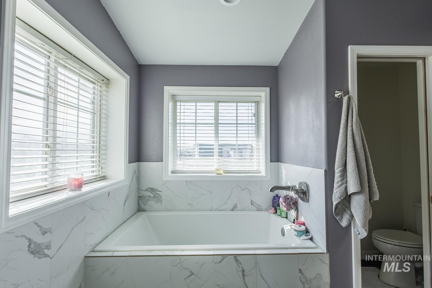 1300 N Big Tree Ln, Kuna, Idaho 83634, 4 Bedrooms, 3 Bathrooms, Residential For Sale, Price $1,099,000, 98943815