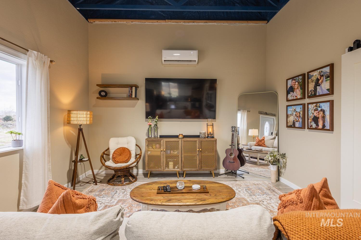 1300 N Big Tree Ln, Kuna, Idaho 83634, 4 Bedrooms, 3 Bathrooms, Residential For Sale, Price $1,099,000, 98943815