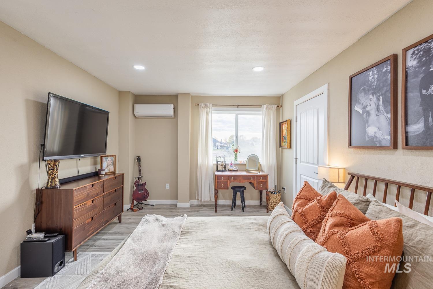 1300 N Big Tree Ln, Kuna, Idaho 83634, 4 Bedrooms, 3 Bathrooms, Residential For Sale, Price $1,099,000, 98943815