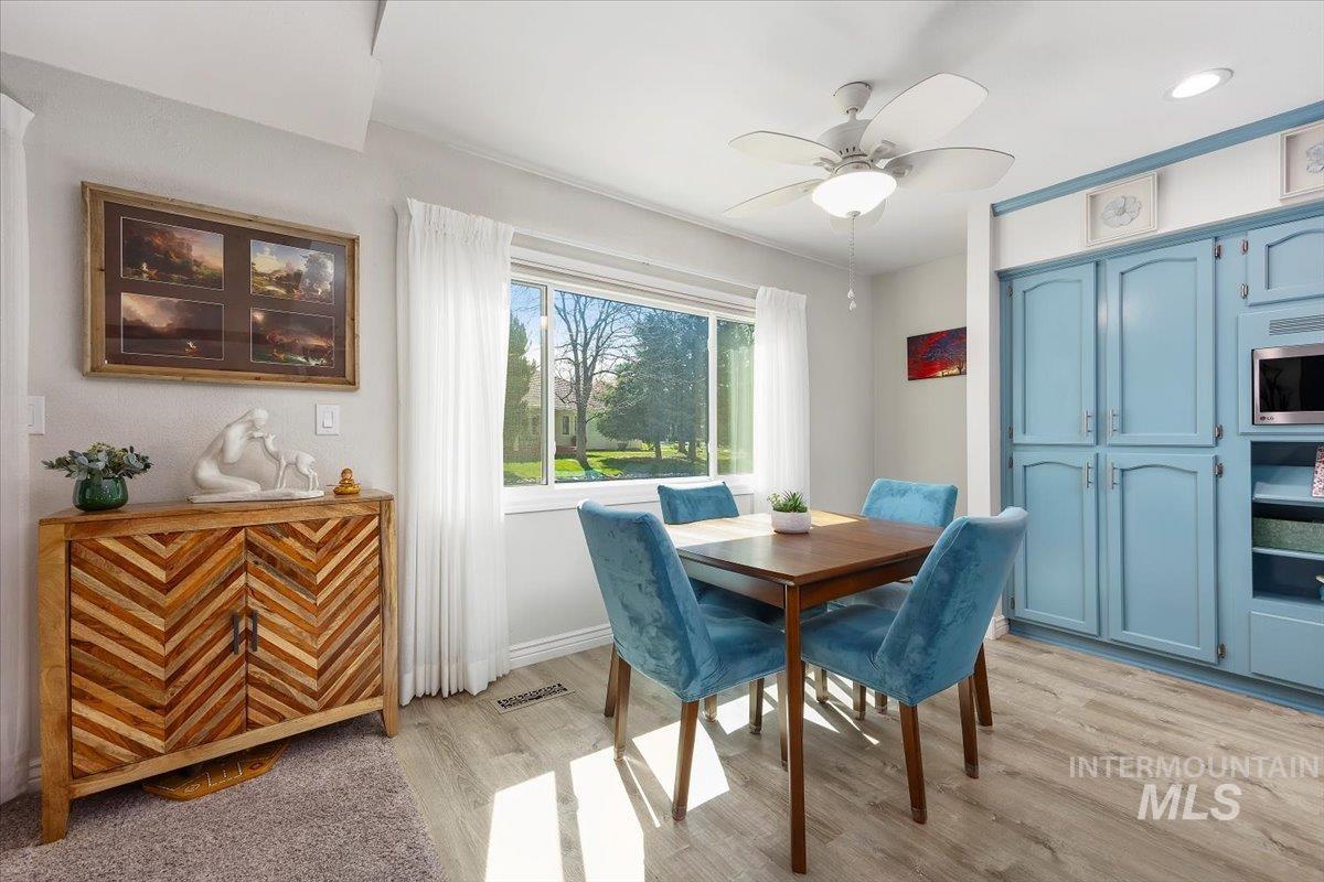 139 Los Lagos, Twin Falls, Idaho 83301, 3 Bedrooms, 2 Bathrooms, Residential For Sale, Price $483,000, 98943827