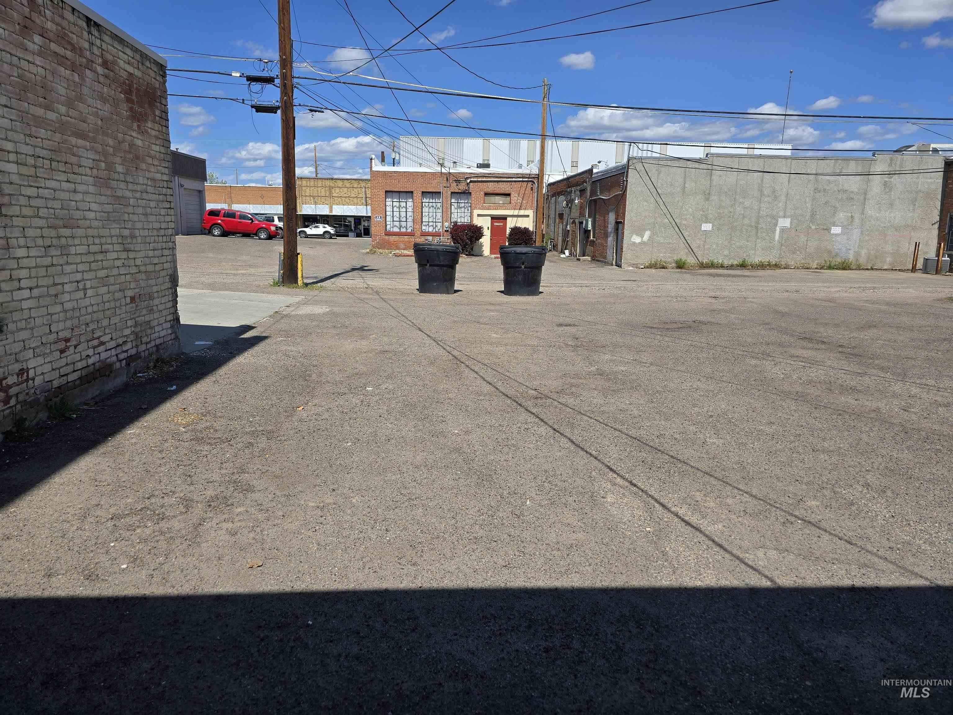 28 W Idaho, Weiser, Idaho 83672, 4 Rooms, Business/Commercial For Sale, Price $110,000, 98943841