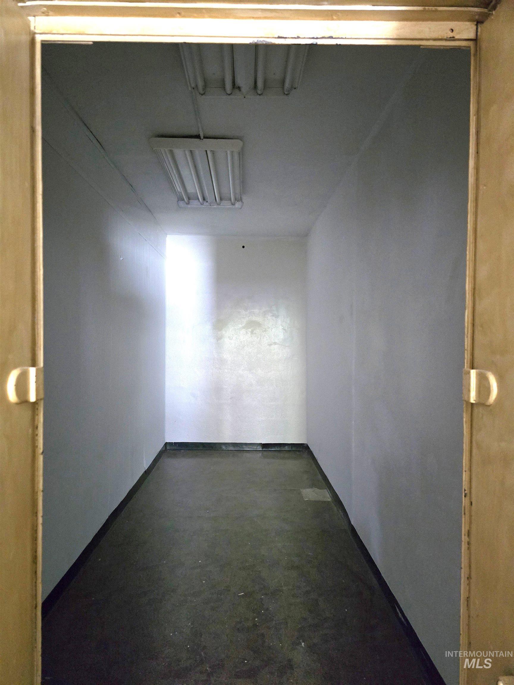 28 W Idaho, Weiser, Idaho 83672, 4 Rooms, Business/Commercial For Sale, Price $110,000, 98943841