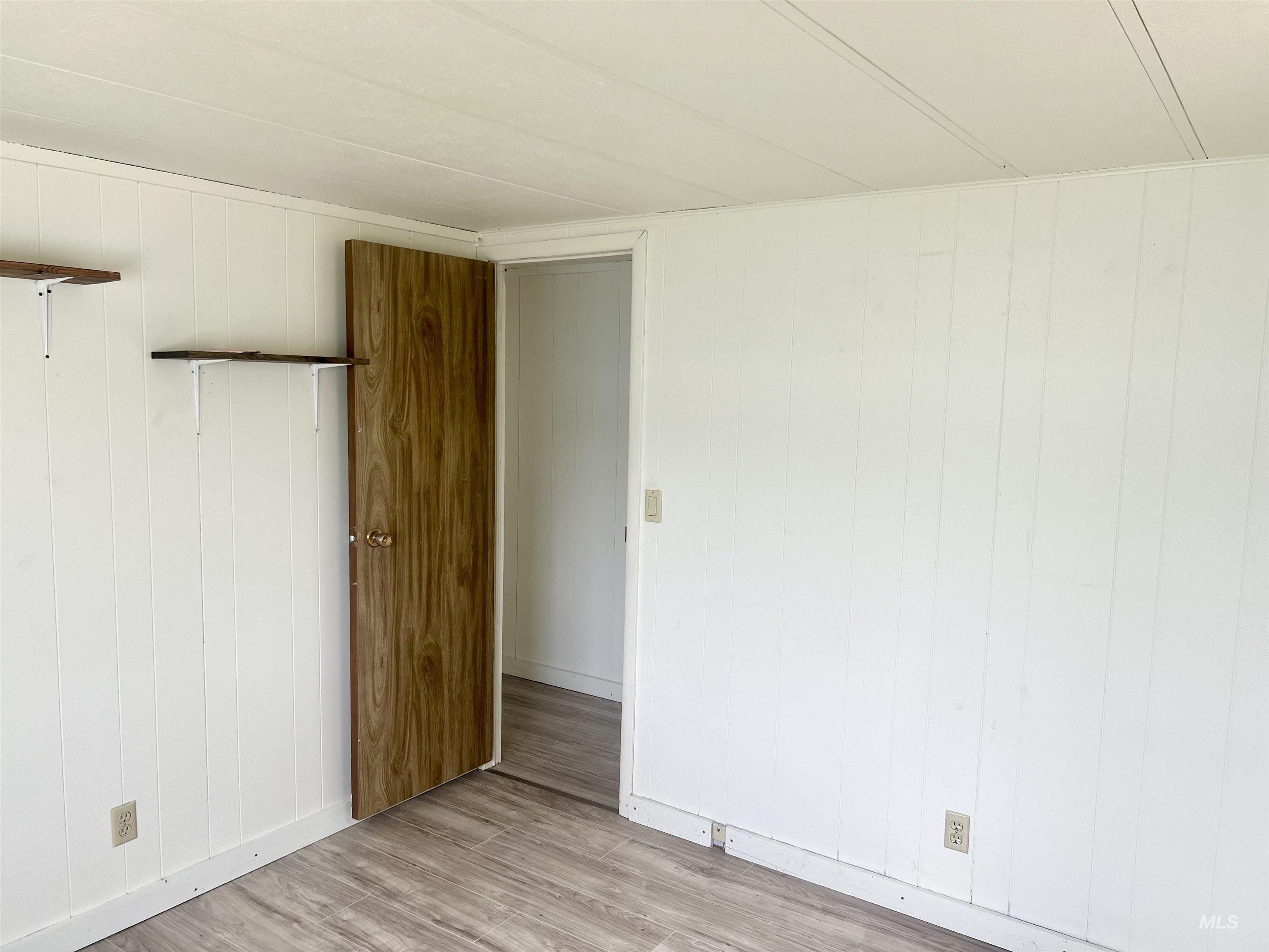 411 N Almon, Moscow, Idaho 83843, 2 Bedrooms, 1 Bathroom, Residential For Sale, Price $38,000, 98943904