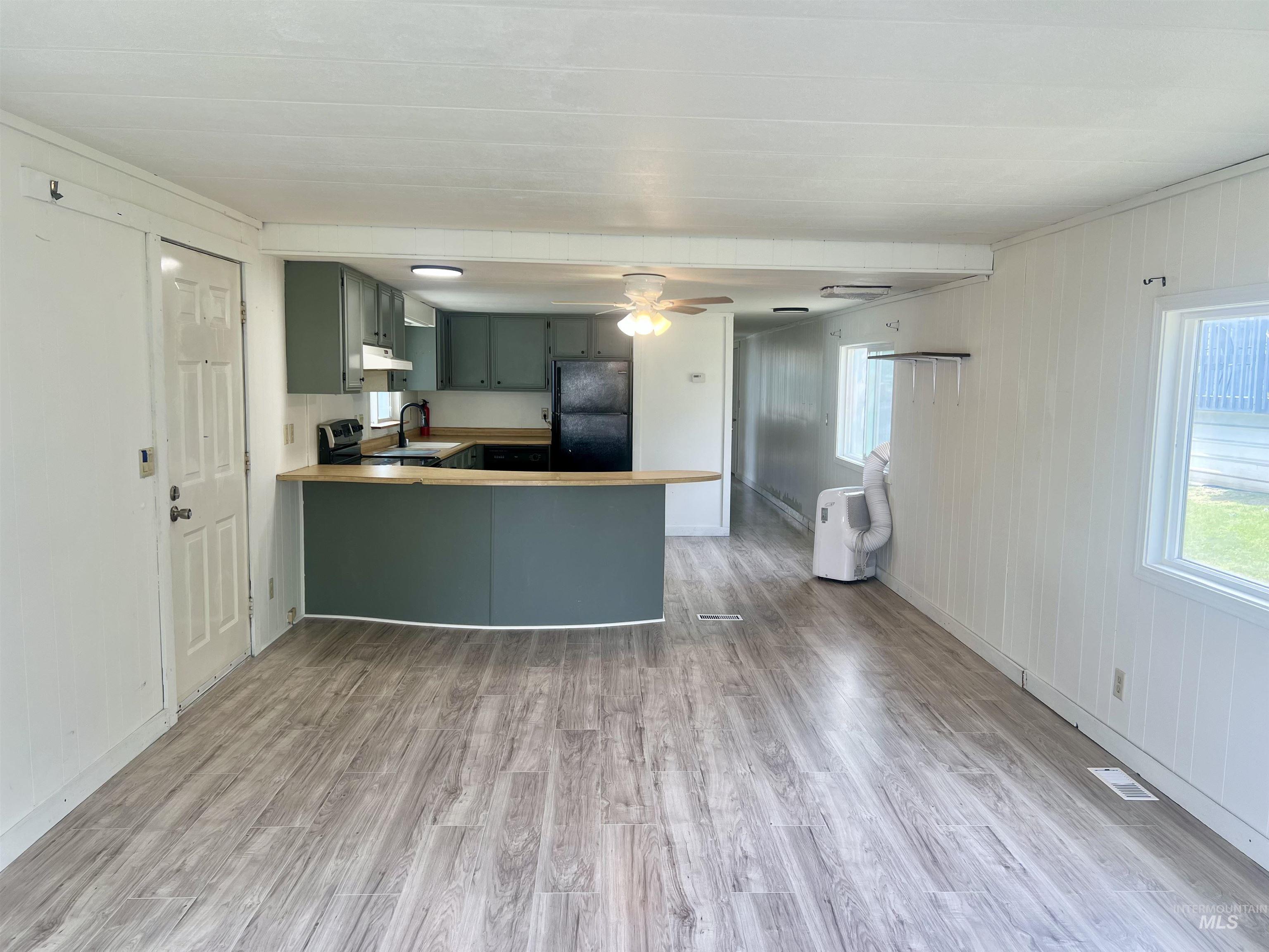 411 N Almon, Moscow, Idaho 83843, 2 Bedrooms, 1 Bathroom, Residential For Sale, Price $38,000, 98943904
