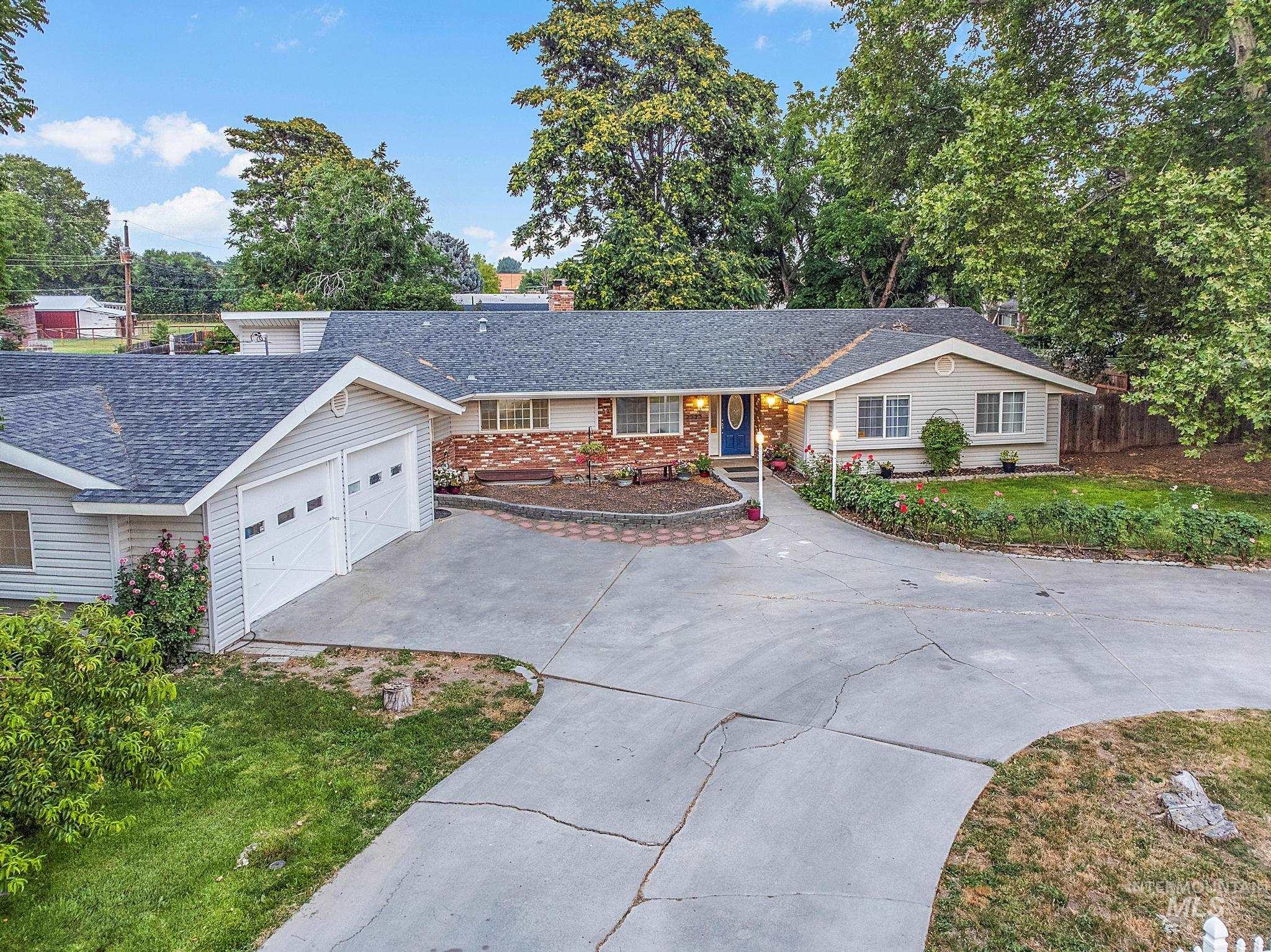 2523 S Kimball, Caldwell, Idaho 83605, 4 Bedrooms, 3 Bathrooms, Residential For Sale, Price $689,000, 98944085