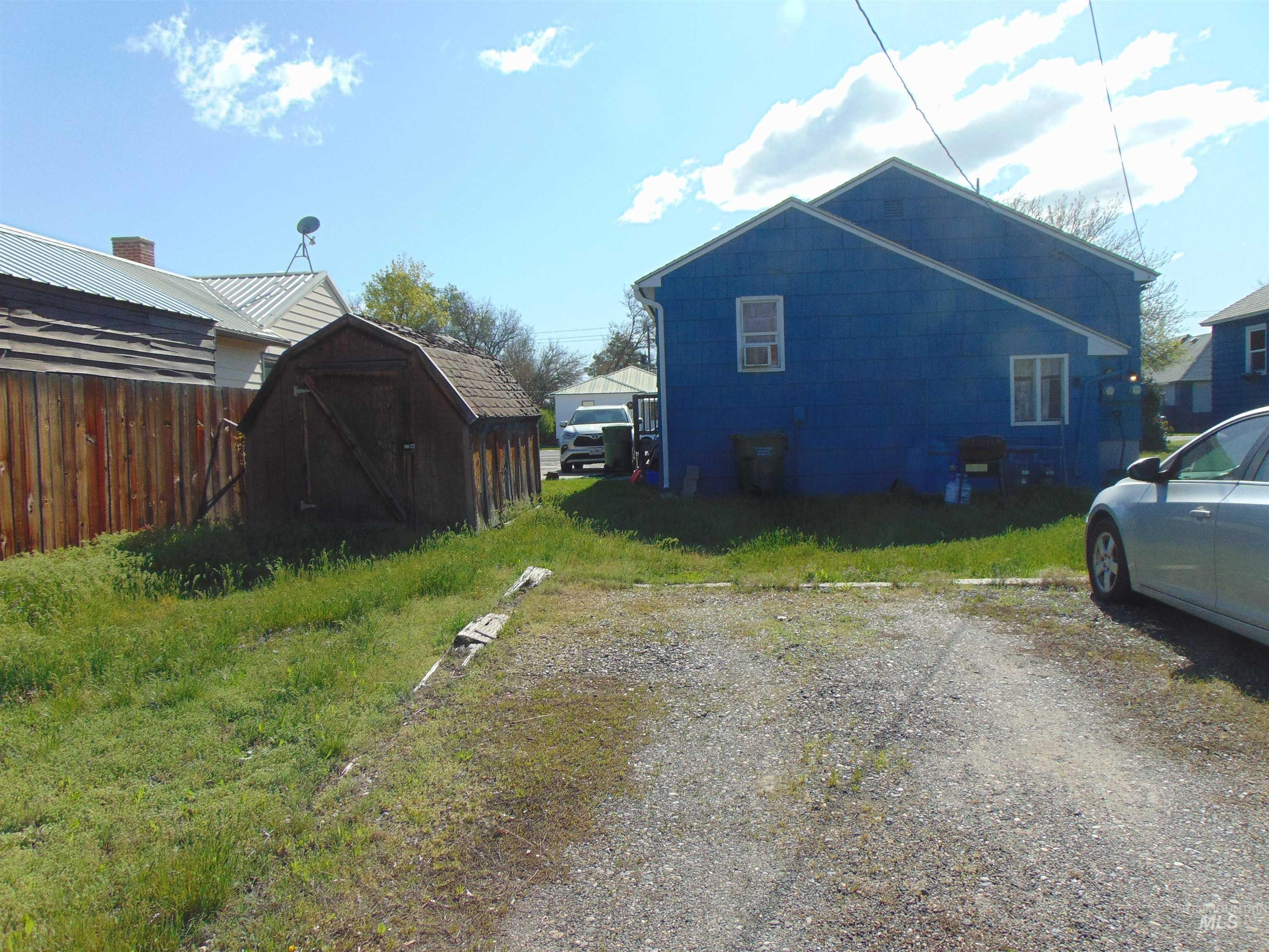 655 SW 4th Street, Ontario, Oregon 97914, 2 Bedrooms, 1 Bathroom, Residential Income For Sale, Price $245,000, 98944133