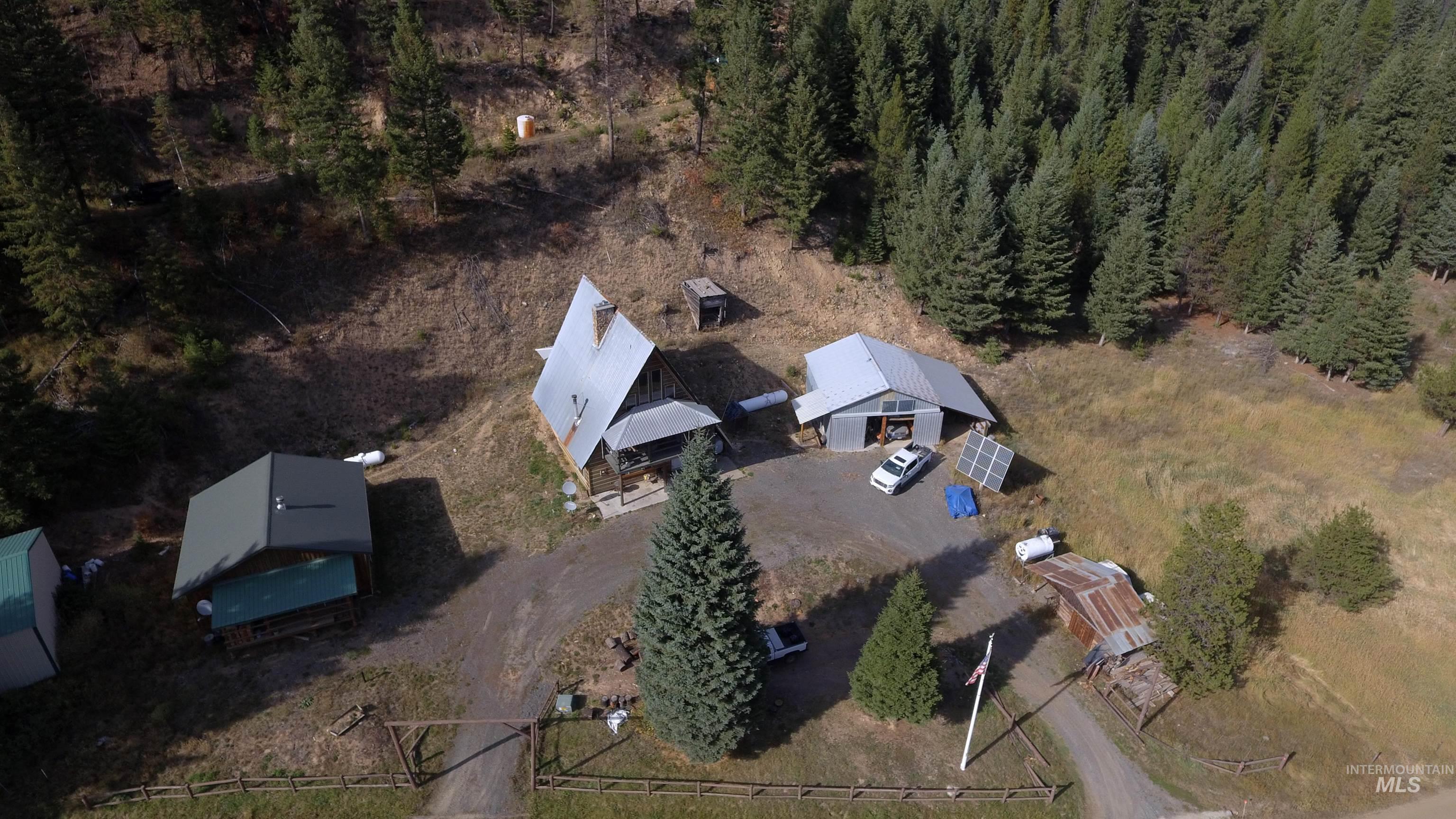 1886 & 1888 Crooked River Rd, Elk City, Idaho 83525, 3 Bedrooms, 3 Bathrooms, Residential For Sale, Price $349,000, 98944141