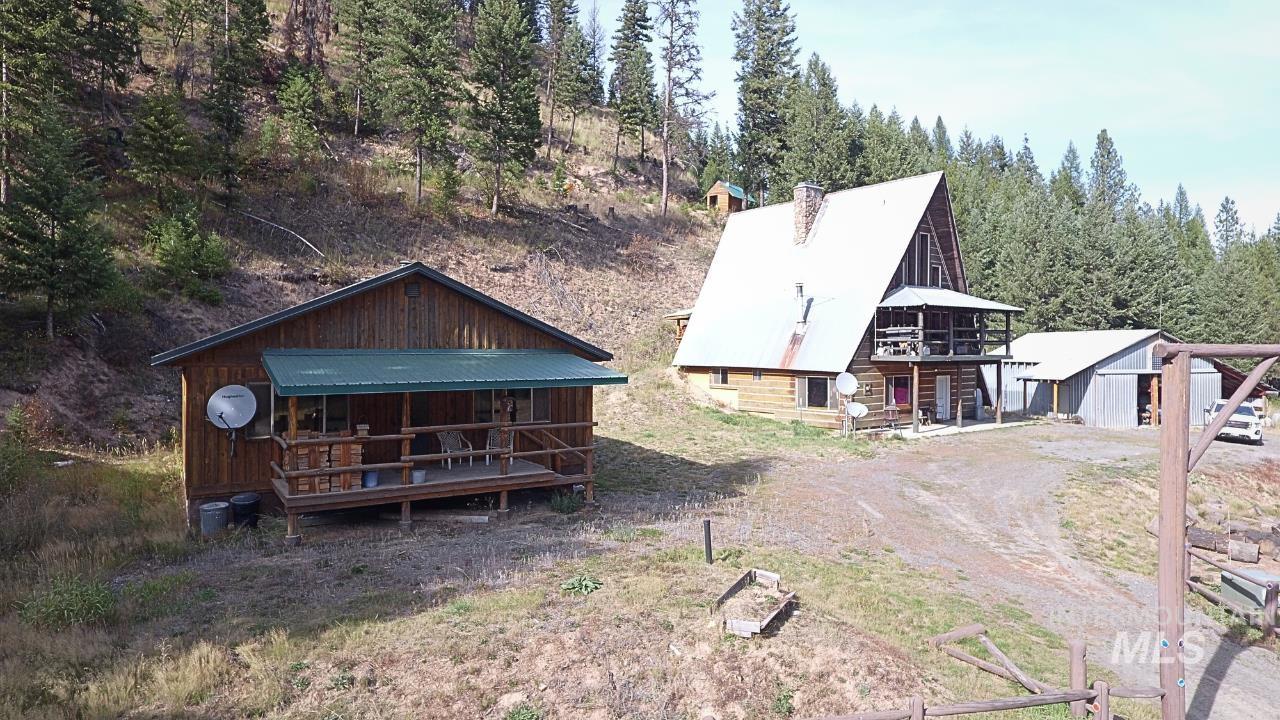 1886 & 1888 Crooked River Rd, Elk City, Idaho 83525, 3 Bedrooms, 3 Bathrooms, Residential For Sale, Price $349,000, 98944141