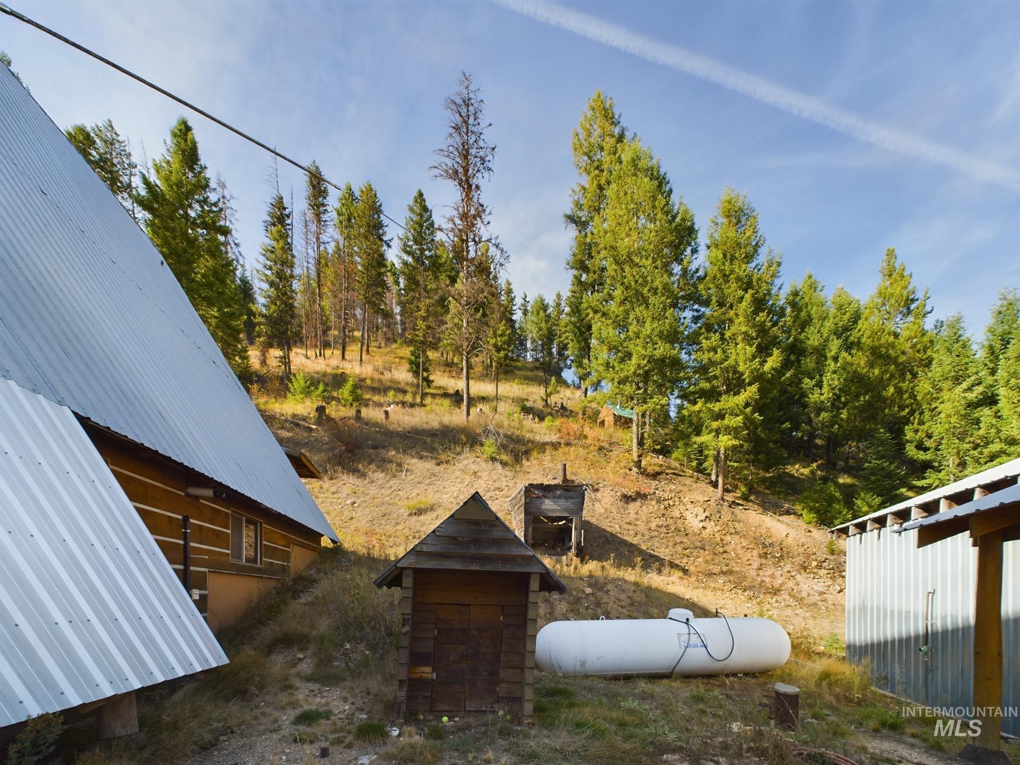 1886 & 1888 Crooked River Rd, Elk City, Idaho 83525, 3 Bedrooms, 3 Bathrooms, Residential For Sale, Price $349,000, 98944141