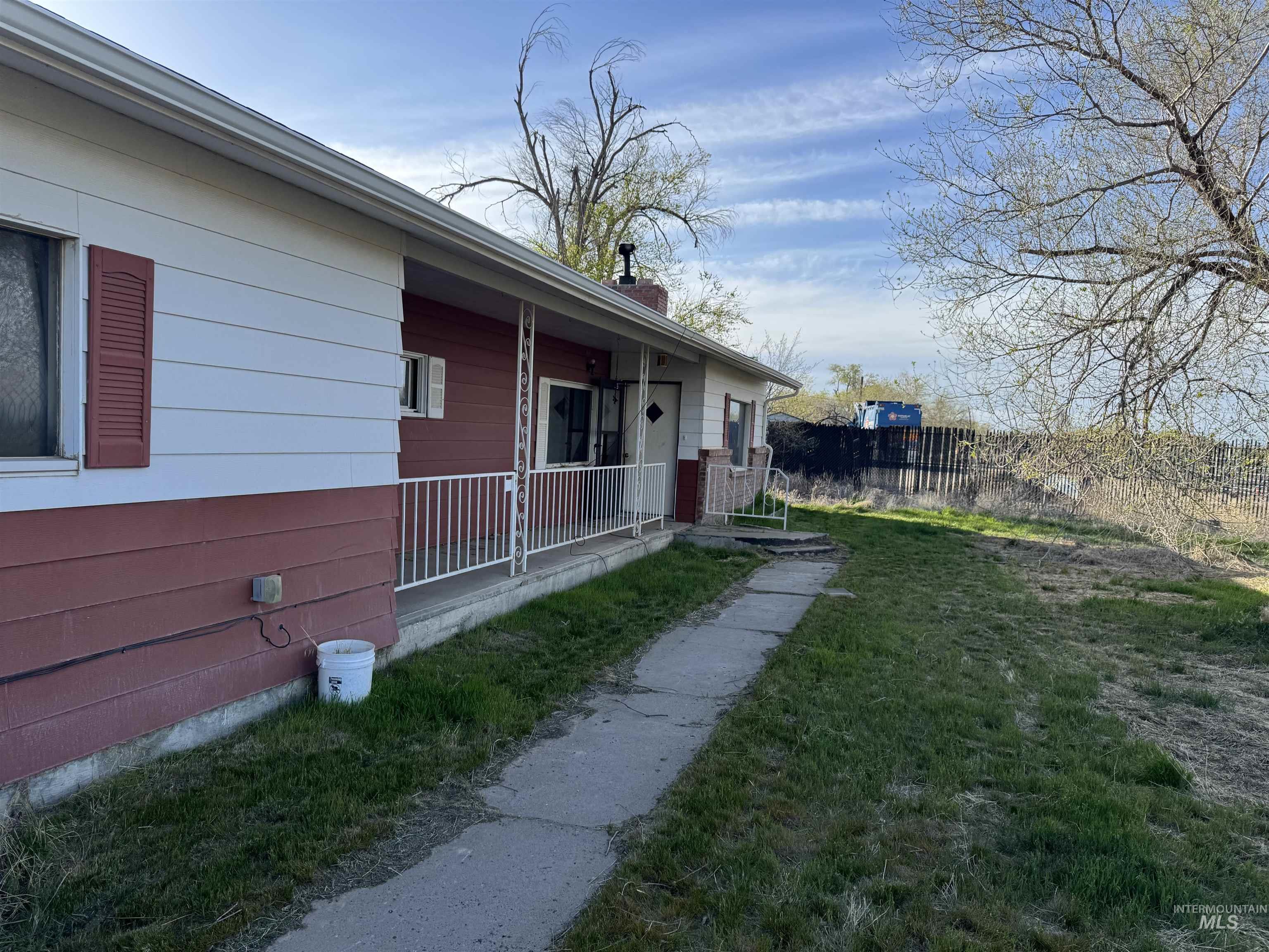 4781 Old HWY 30, Mountain Home, Idaho 83647, 3 Bedrooms, 1 Bathroom, Residential For Sale, Price $375,000, 98944587