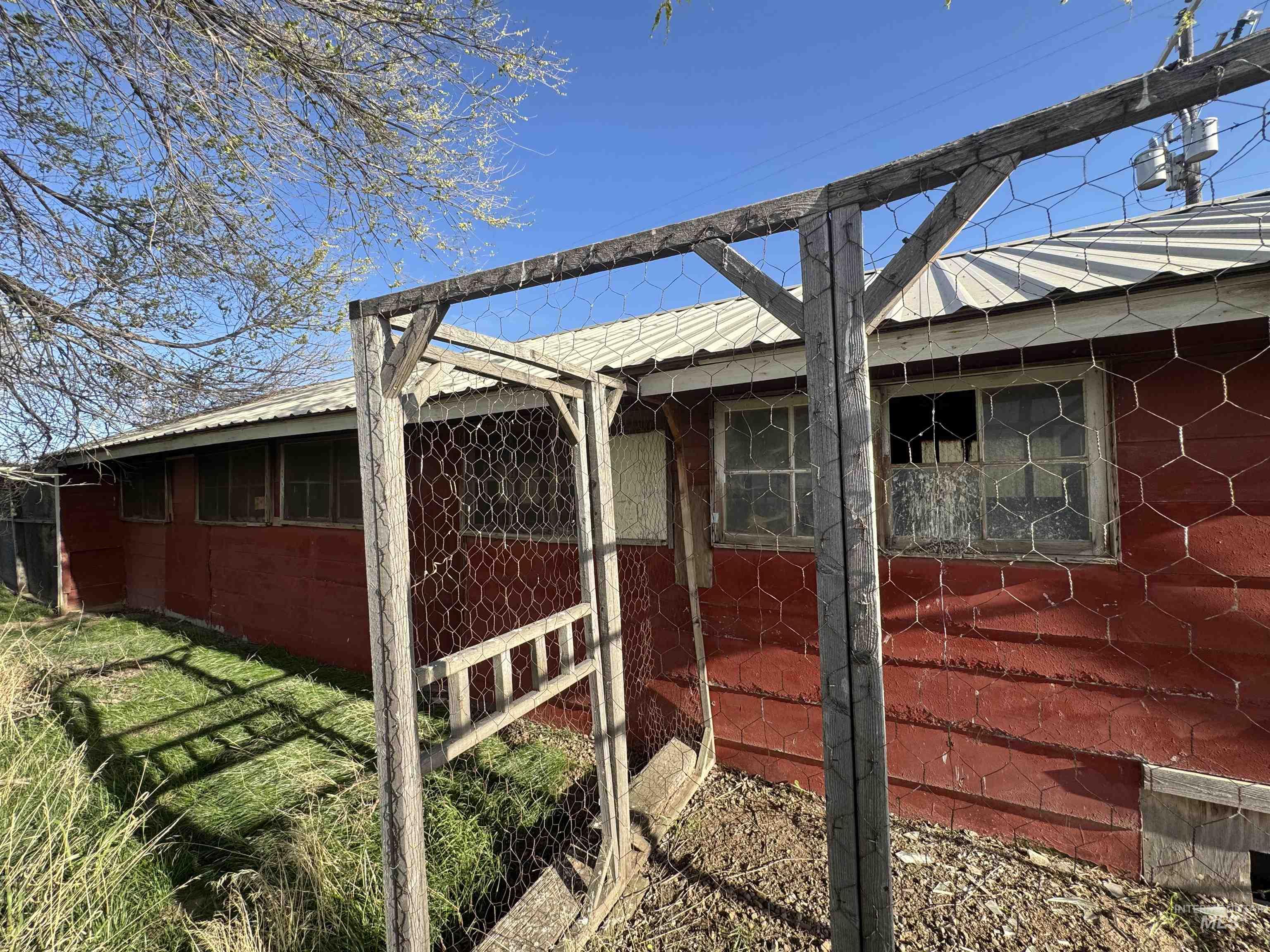 4781 Old HWY 30, Mountain Home, Idaho 83647, 3 Bedrooms, 1 Bathroom, Residential For Sale, Price $375,000, 98944587