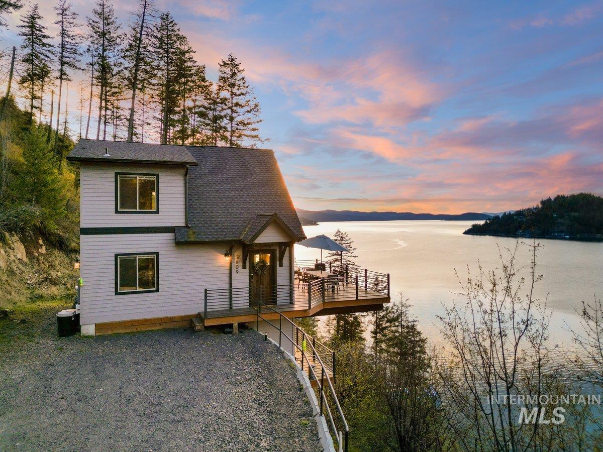 7809 E Bridger Trail, Harrison, Idaho 83833, 3 Bedrooms, 2 Bathrooms, Residential For Sale, Price $1,200,000, 98944596