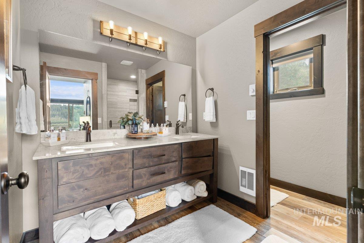 7809 E Bridger Trail, Harrison, Idaho 83833, 3 Bedrooms, 2 Bathrooms, Residential For Sale, Price $1,200,000, 98944596