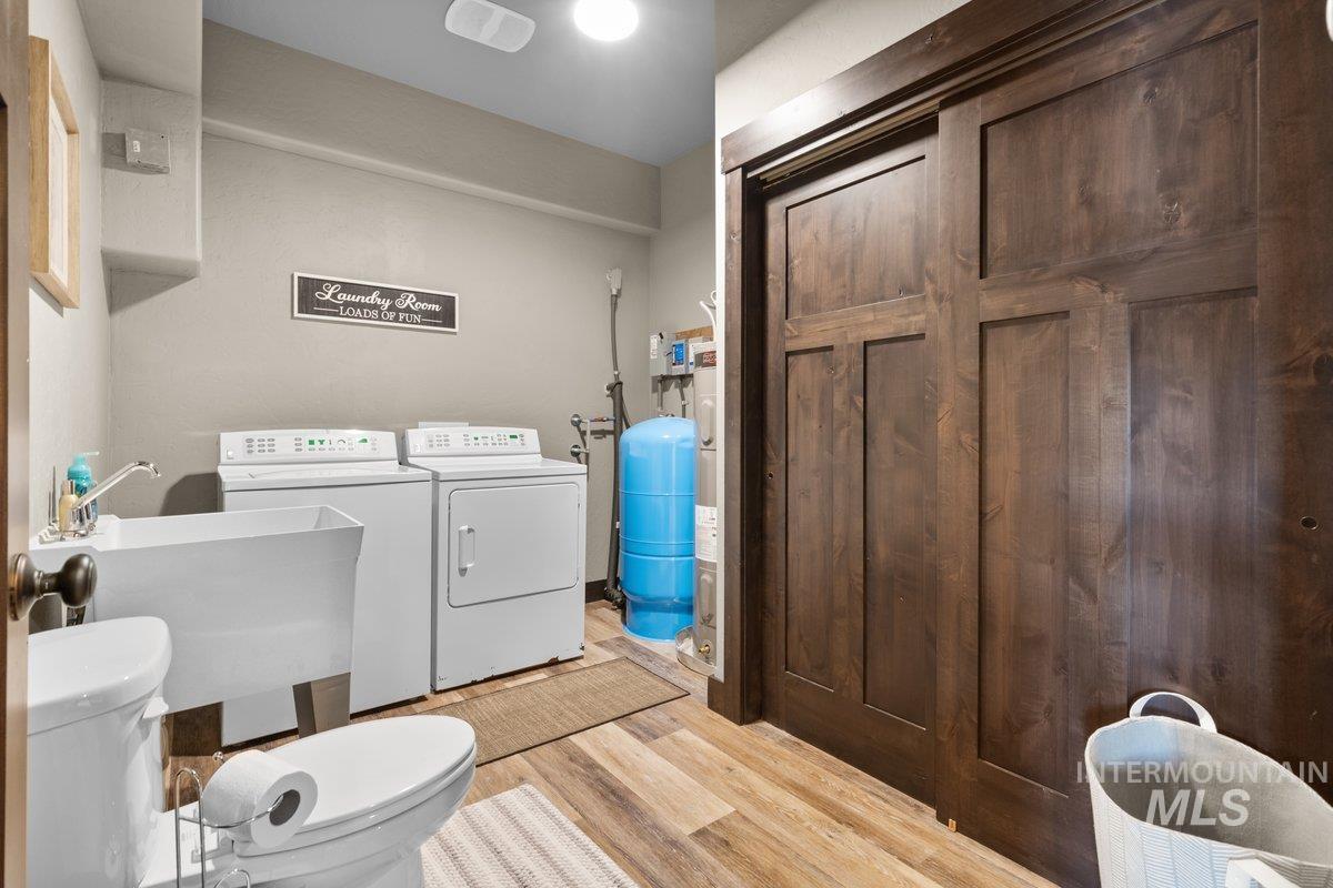 7809 E Bridger Trail, Harrison, Idaho 83833, 3 Bedrooms, 2 Bathrooms, Residential For Sale, Price $1,200,000, 98944596