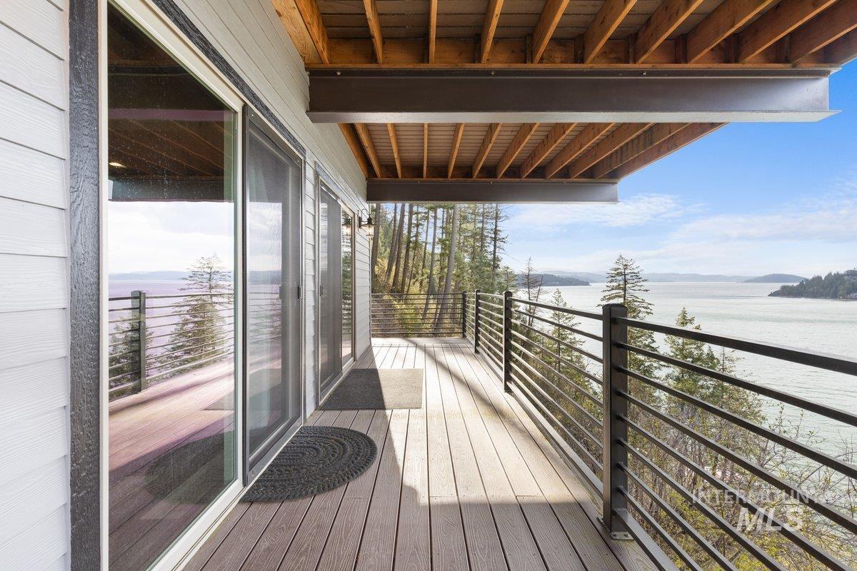 7809 E Bridger Trail, Harrison, Idaho 83833, 3 Bedrooms, 2 Bathrooms, Residential For Sale, Price $1,200,000, 98944596